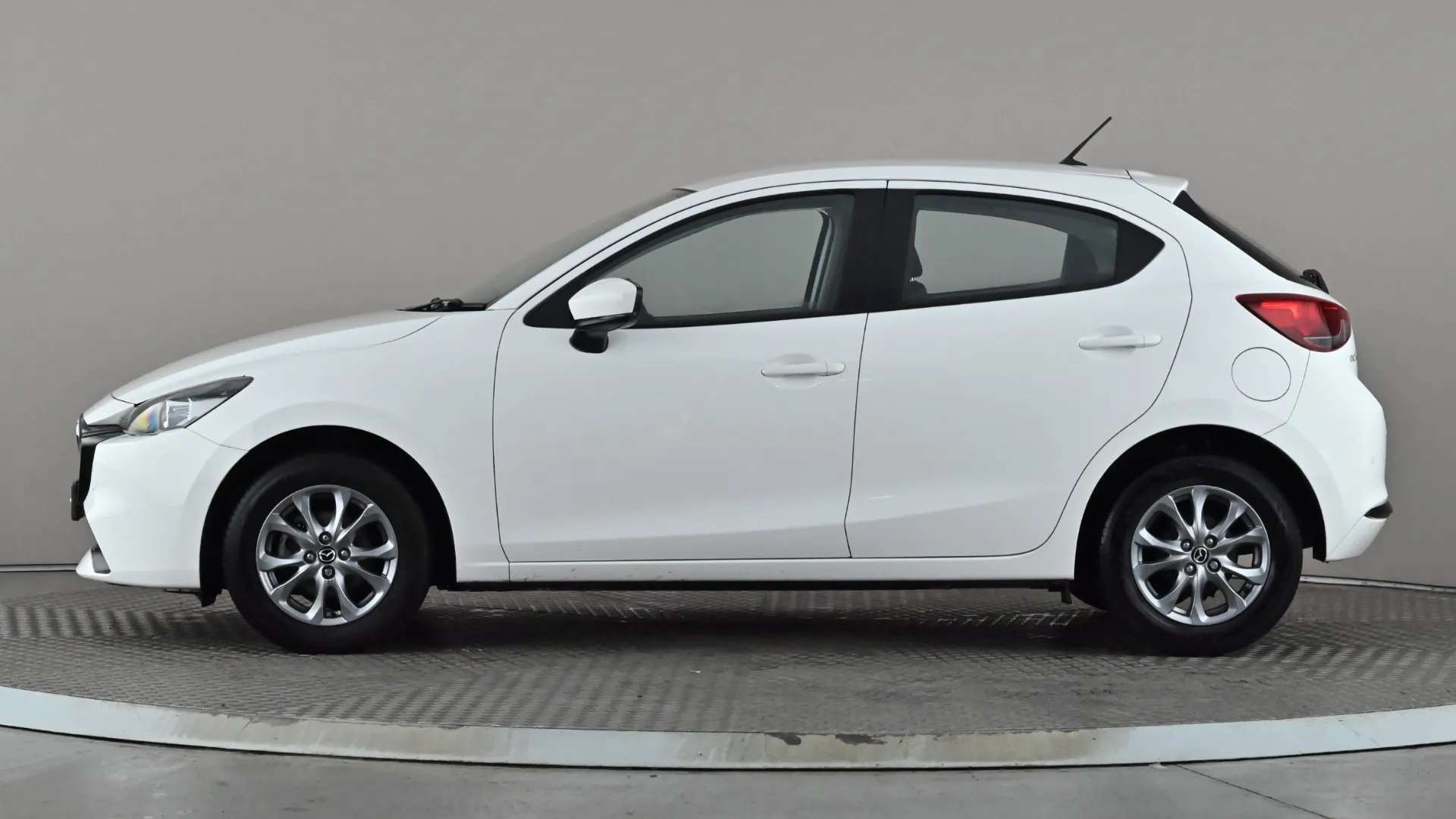 A 2023 MAZDA MAZDA2 1.5 Skyactiv G 75 Centre-Line A 2023 MAZDA MAZDA2 1.5 Skyactiv G 75 Centre-Line