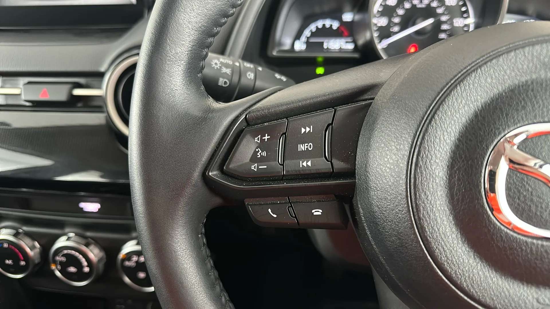 2023 MAZDA MAZDA2 2023 MAZDA MAZDA2