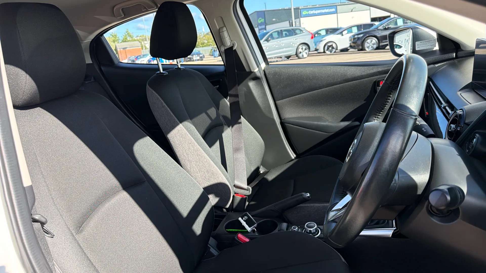 2023 MAZDA MAZDA2 2023 MAZDA MAZDA2
