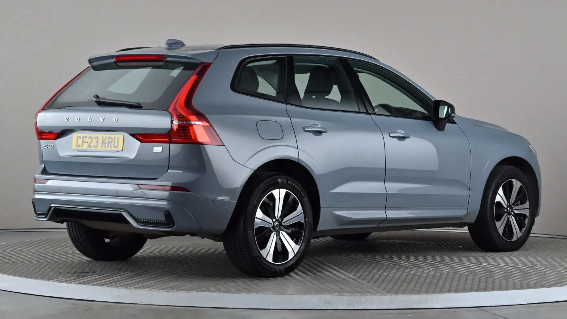 2023 VOLVO XC60 2023 VOLVO XC60