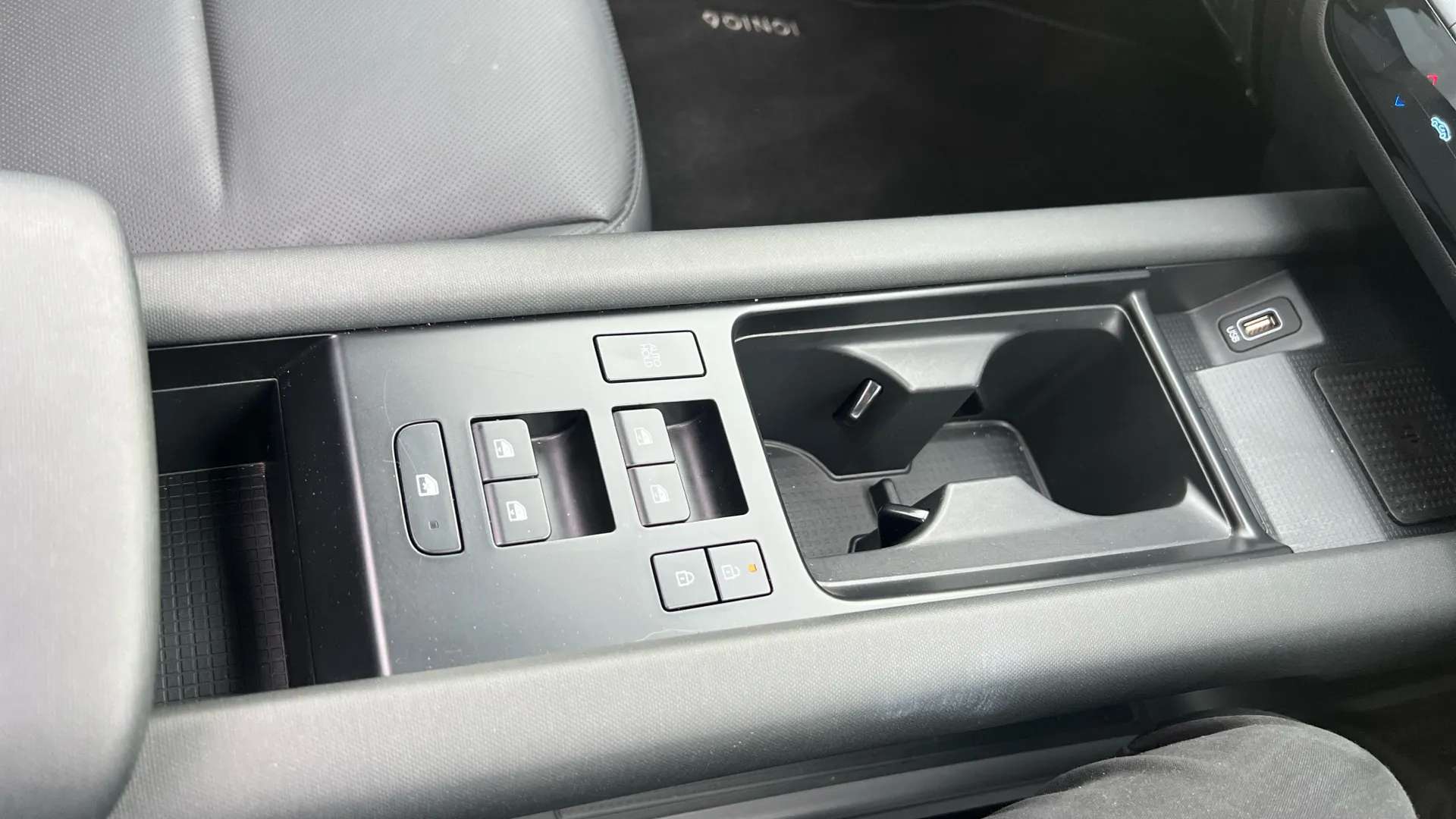 2024 HYUNDAI IONIQ 6 2024 HYUNDAI IONIQ 6