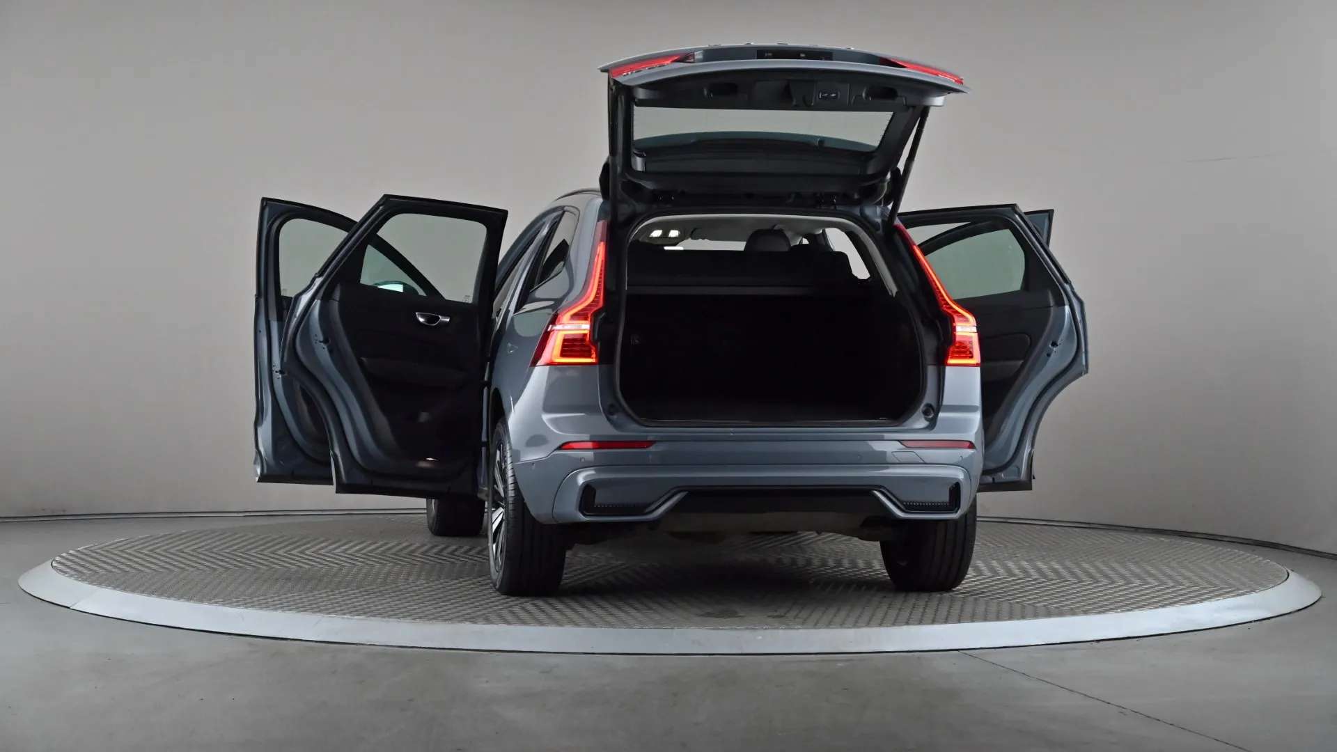 2023 VOLVO XC60 2023 VOLVO XC60