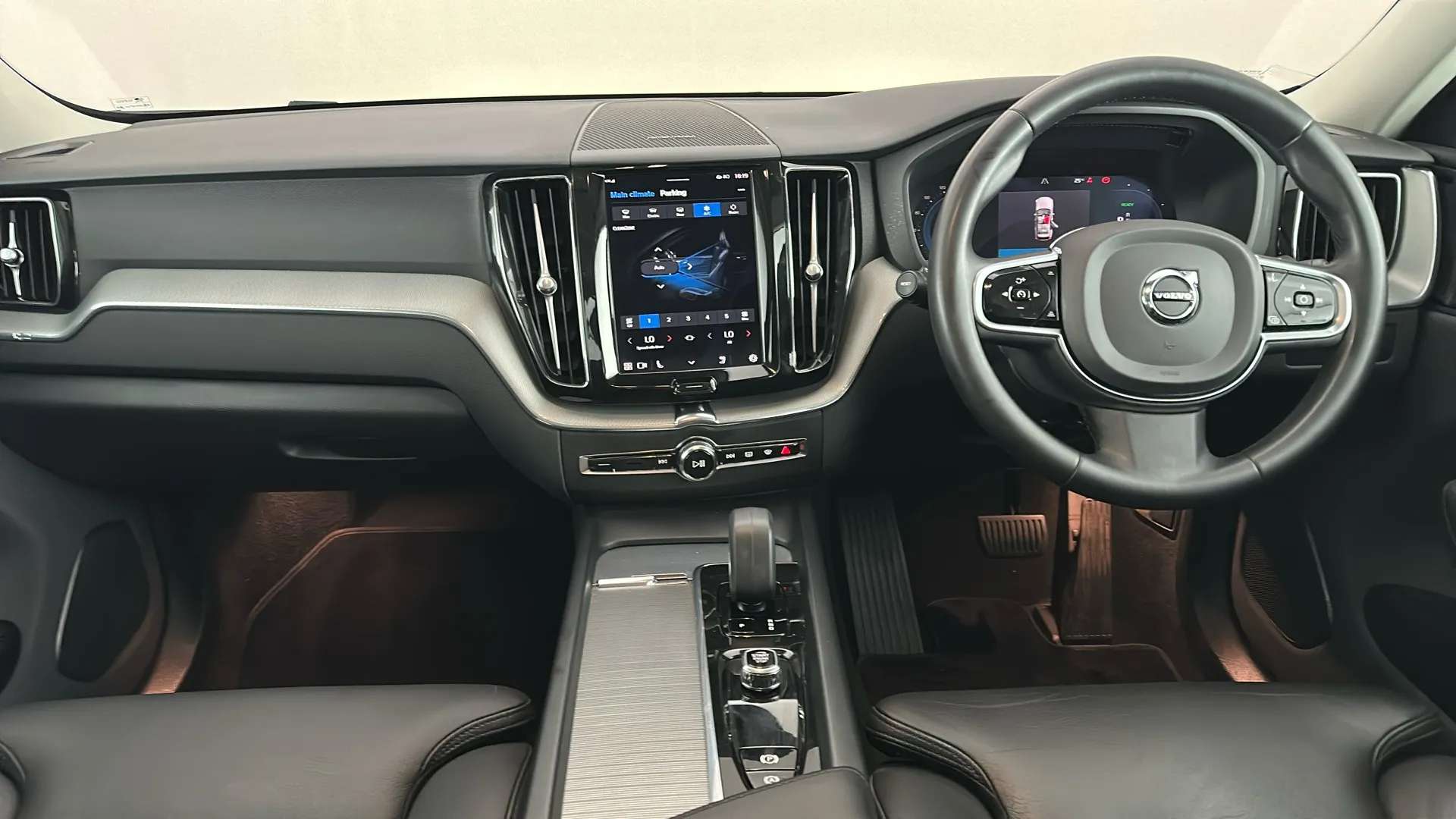 2023 VOLVO XC60 2023 VOLVO XC60