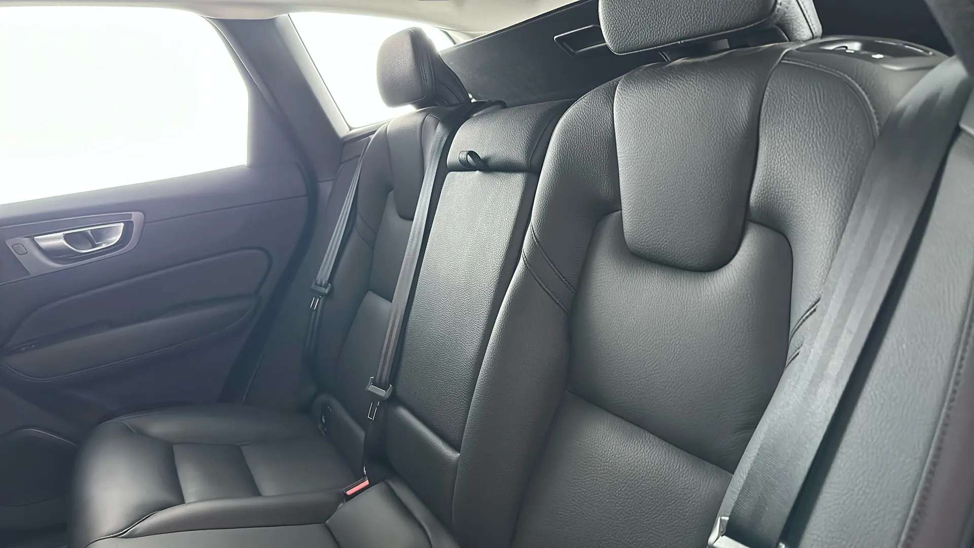 2023 VOLVO XC60 2023 VOLVO XC60