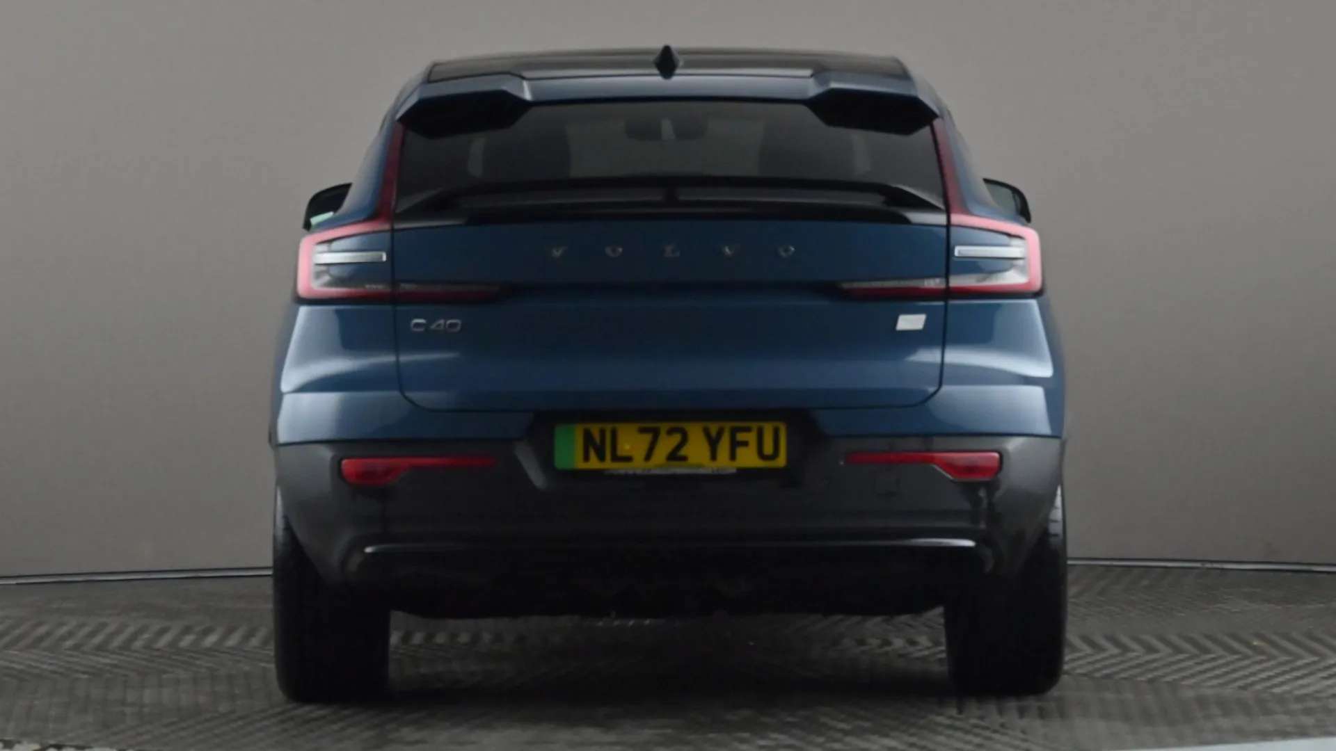 2022 VOLVO C40 2022 VOLVO C40