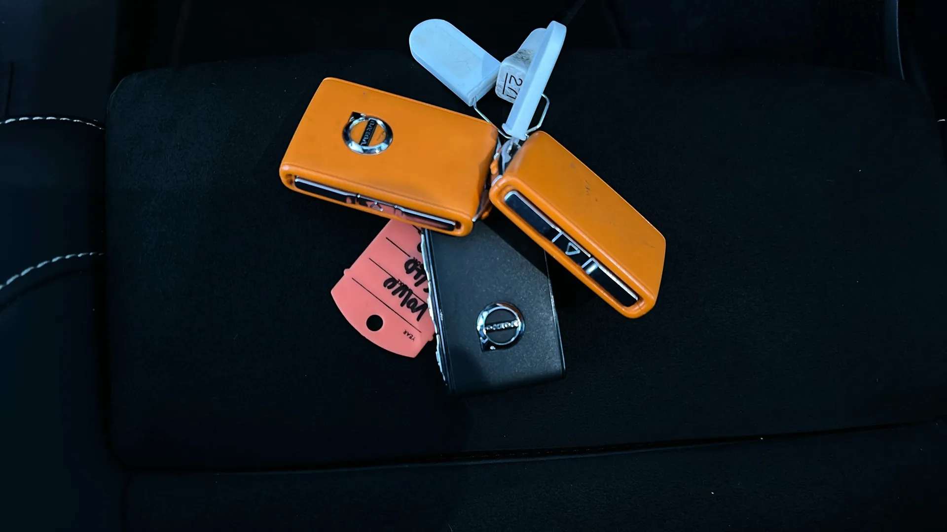 2022 VOLVO C40 2022 VOLVO C40