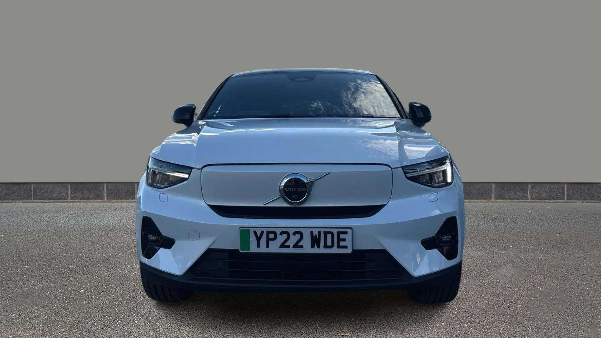 A 2022 VOLVO C40 300kW Recharge Twin Pro 78kWh AWD Auto A 2022 VOLVO C40 300kW Recharge Twin Pro 78kWh AWD Auto