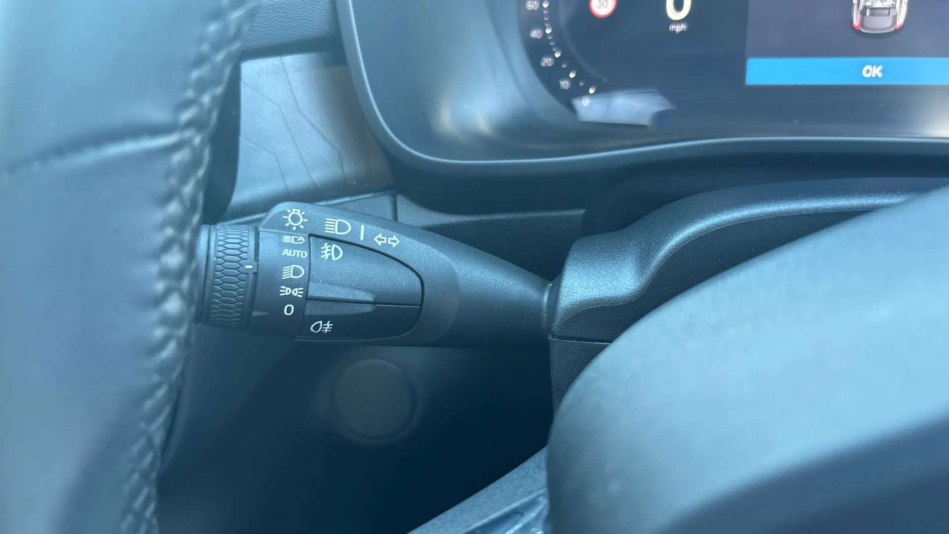 2022 VOLVO C40 2022 VOLVO C40