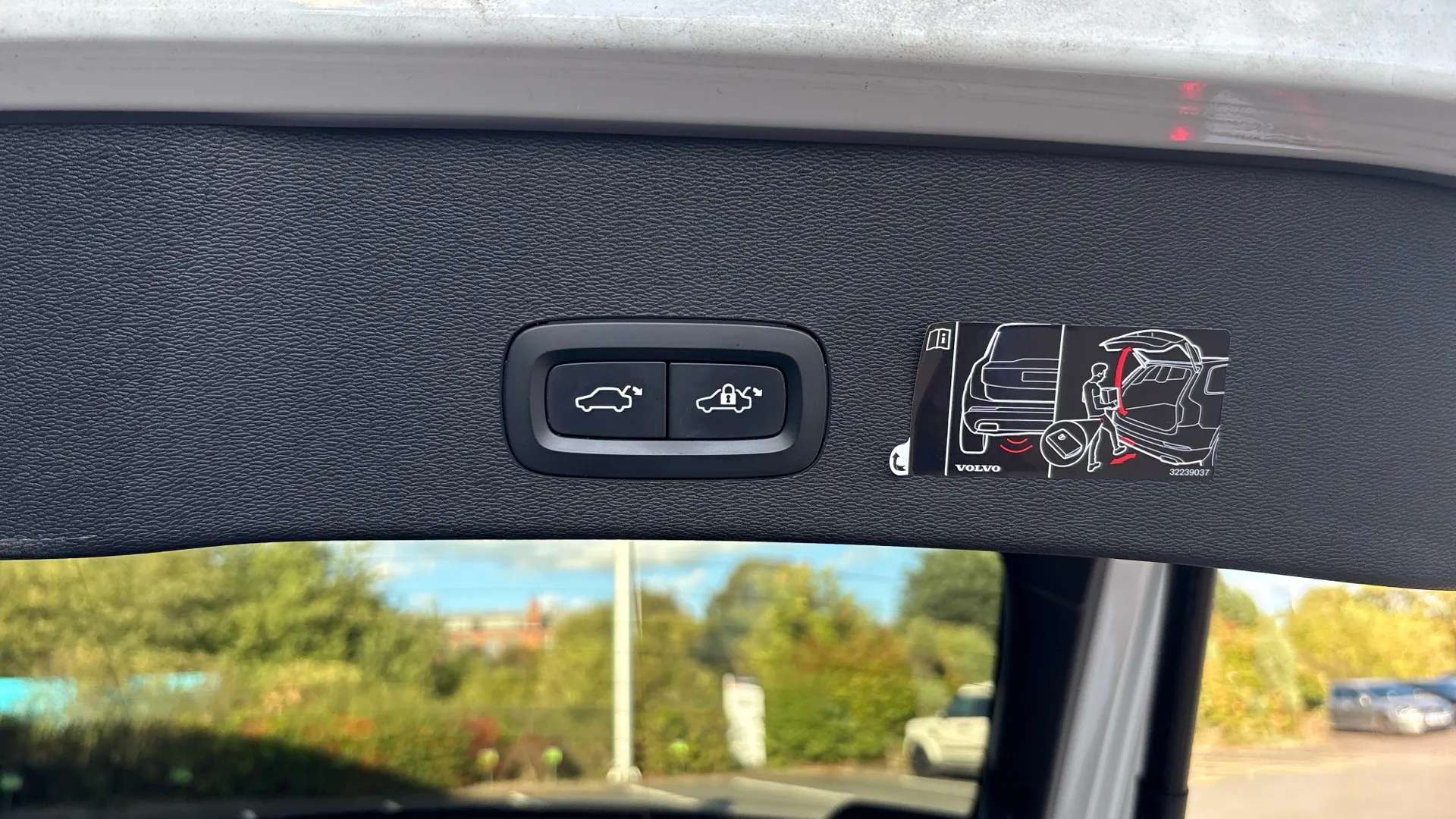 2022 VOLVO C40 2022 VOLVO C40