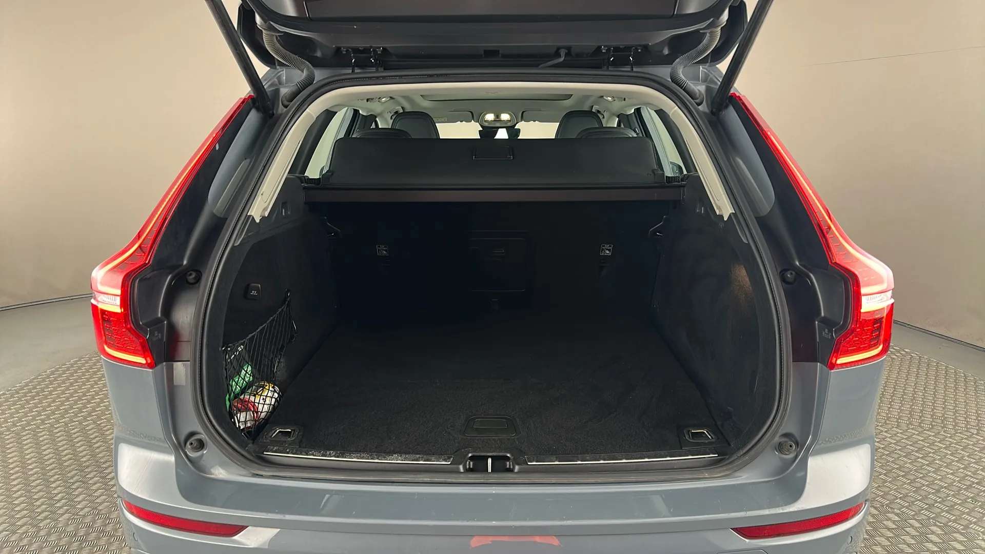 2023 VOLVO XC60 2023 VOLVO XC60