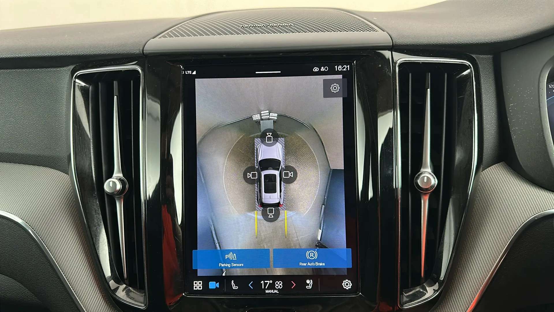2023 VOLVO XC60 2023 VOLVO XC60