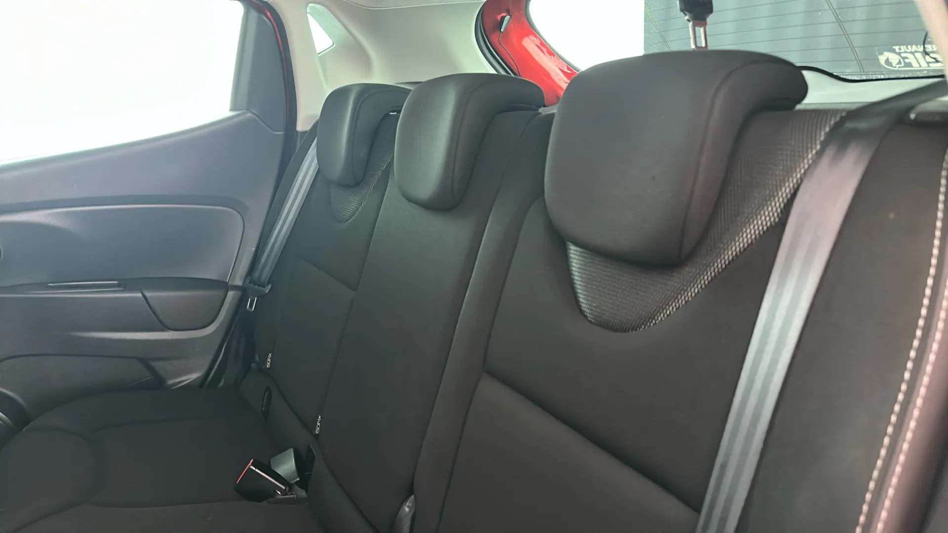 2019 RENAULT CLIO 2019 RENAULT CLIO