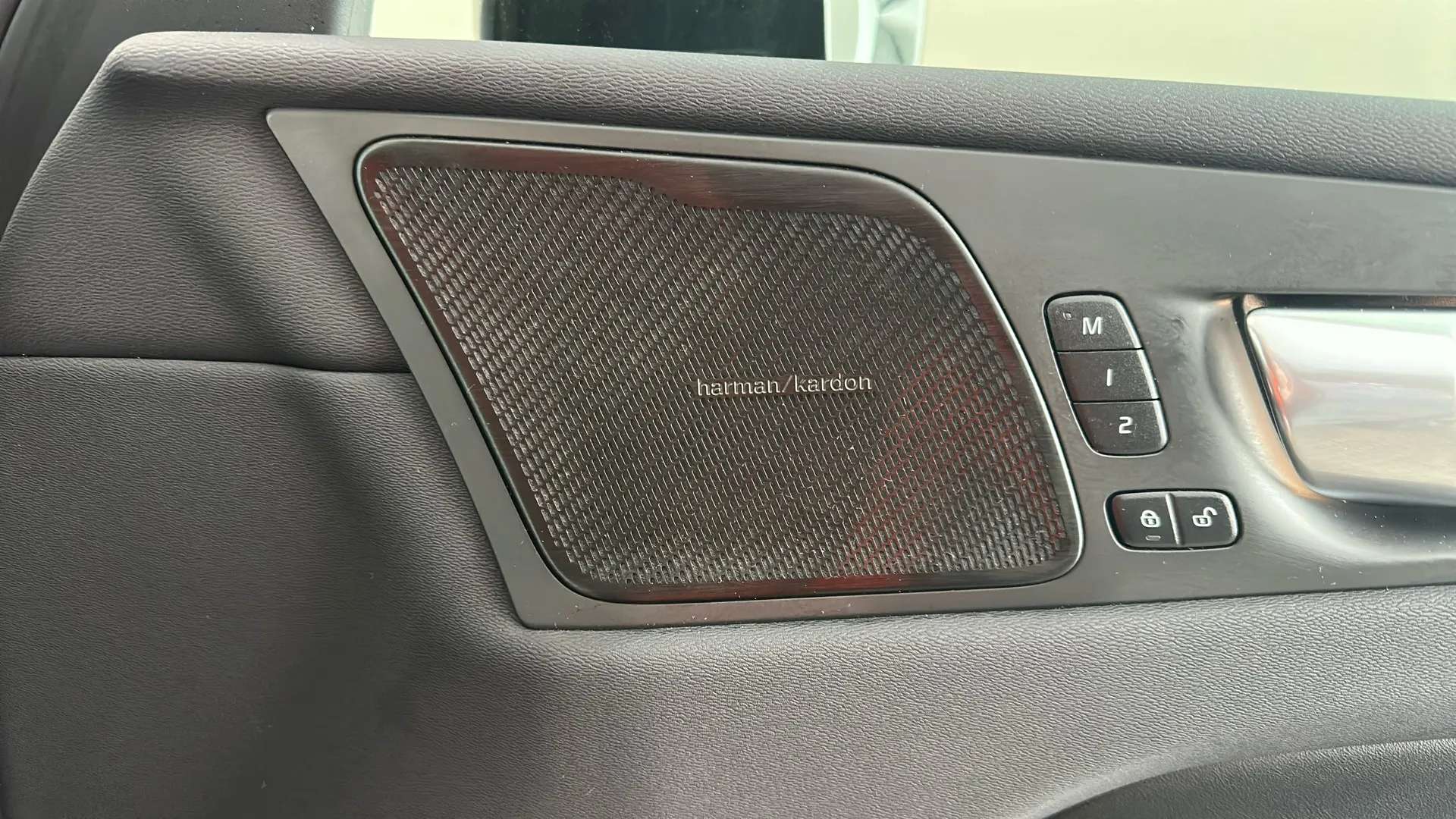 2023 VOLVO XC60 2023 VOLVO XC60