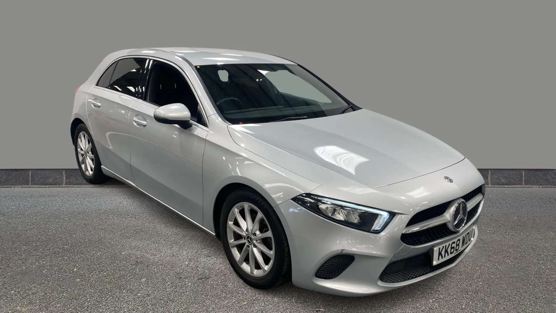 A 2019 MERCEDES-BENZ A CLASS A180d Sport Auto A 2019 MERCEDES-BENZ A CLASS A180d Sport Auto
