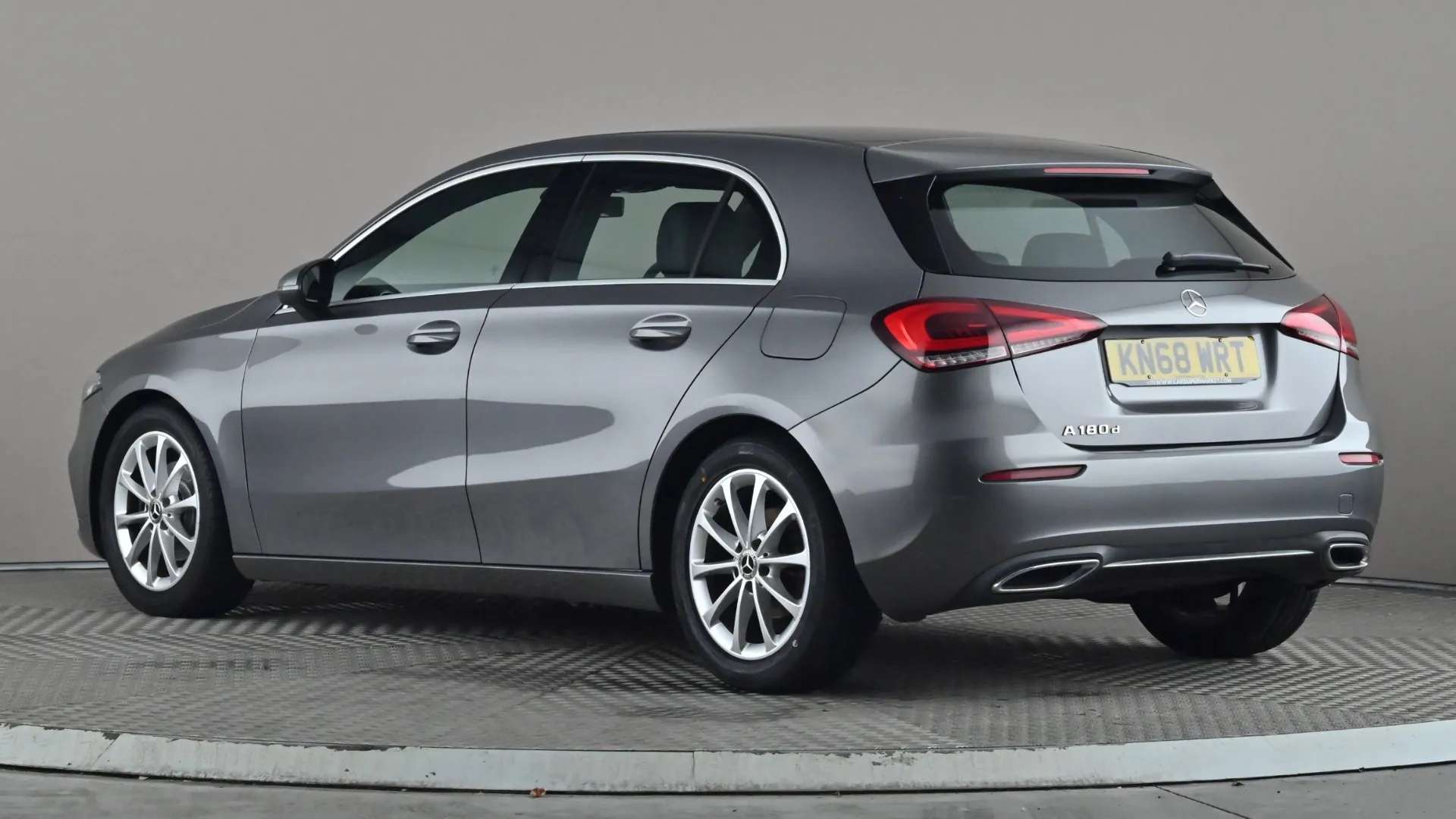 A 2018 MERCEDES-BENZ A CLASS A180d Sport Auto A 2018 MERCEDES-BENZ A CLASS A180d Sport Auto