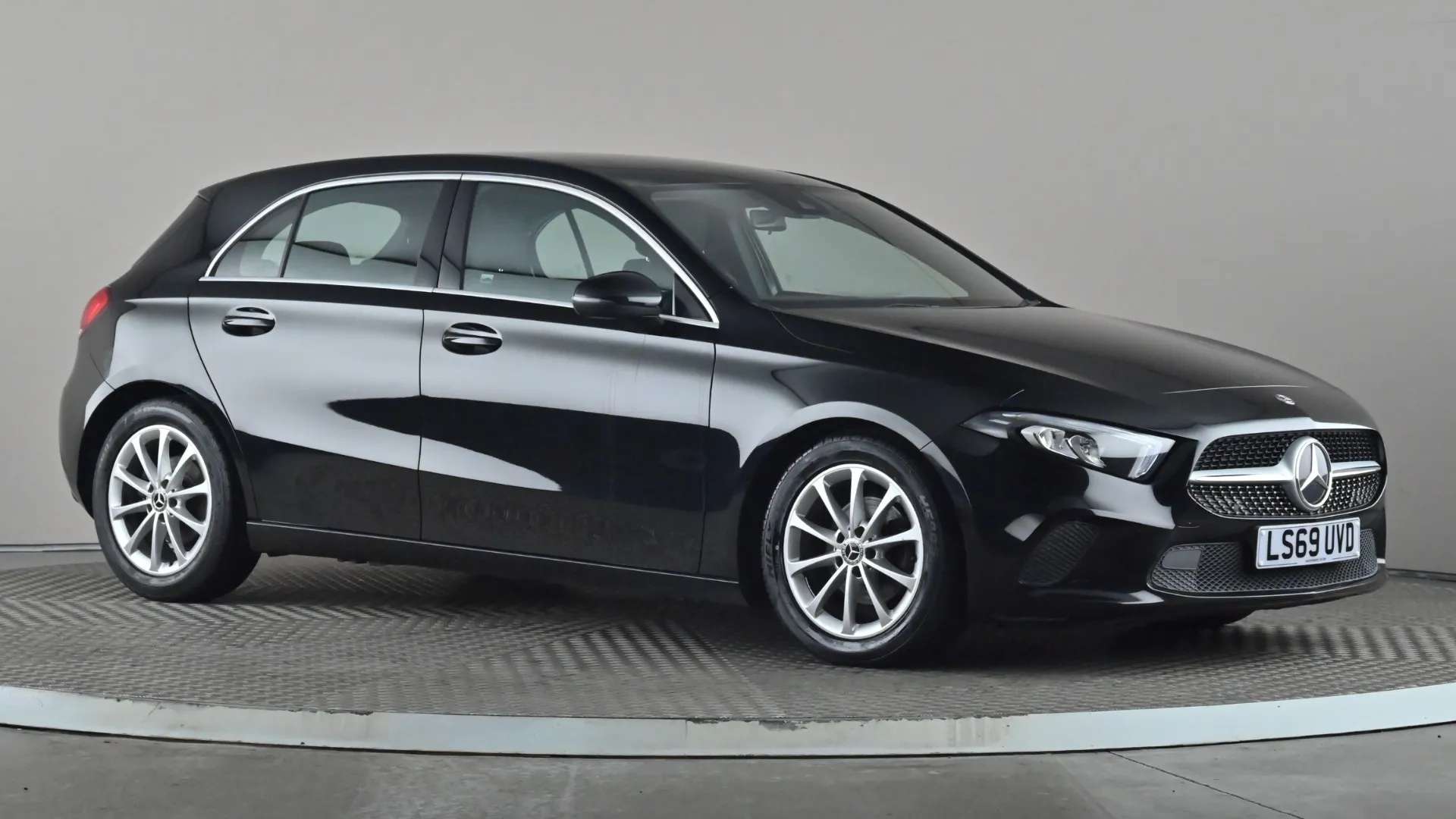 A 2019 MERCEDES-BENZ A CLASS A180d Sport Auto A 2019 MERCEDES-BENZ A CLASS A180d Sport Auto