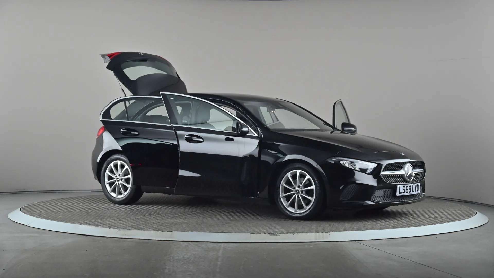 2019 MERCEDES-BENZ A CLASS 2019 MERCEDES-BENZ A CLASS