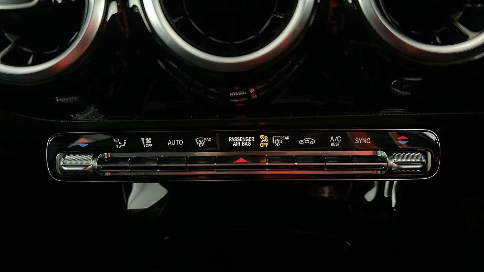 2019 MERCEDES-BENZ A CLASS 2019 MERCEDES-BENZ A CLASS