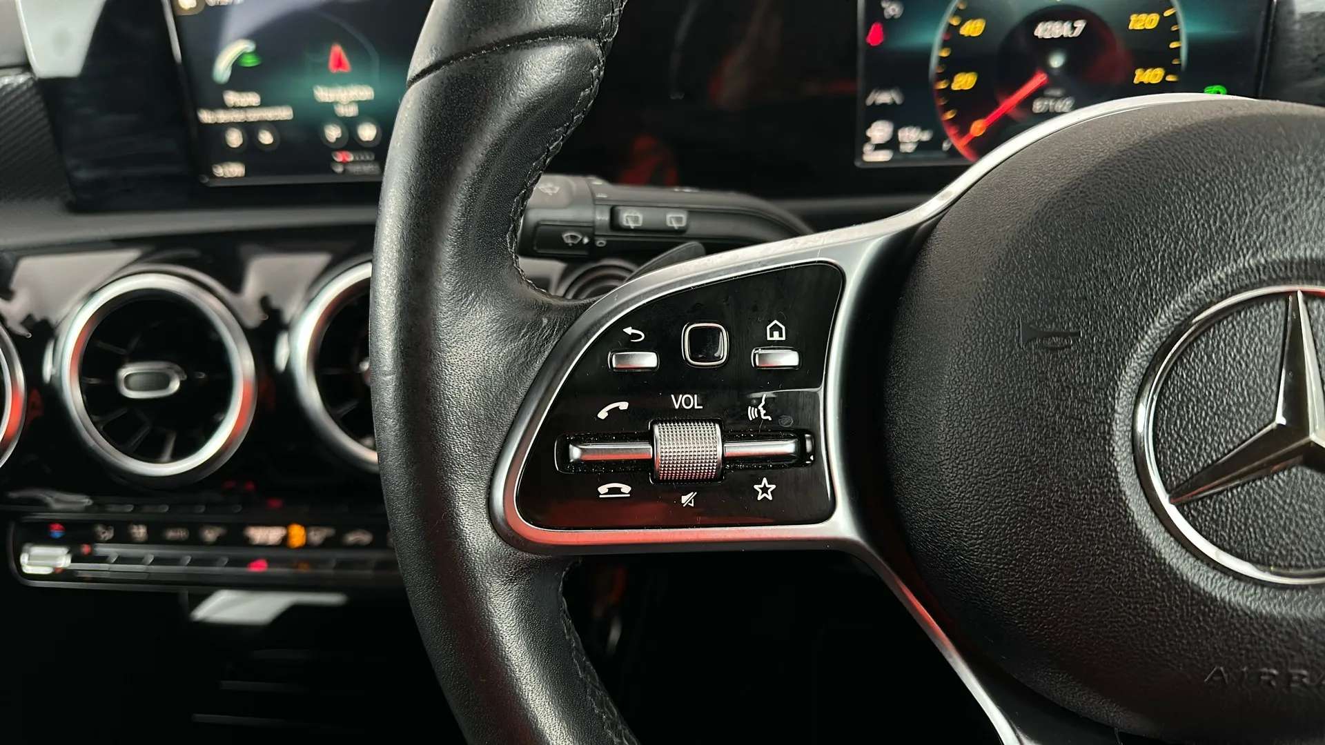 2019 MERCEDES-BENZ A CLASS 2019 MERCEDES-BENZ A CLASS