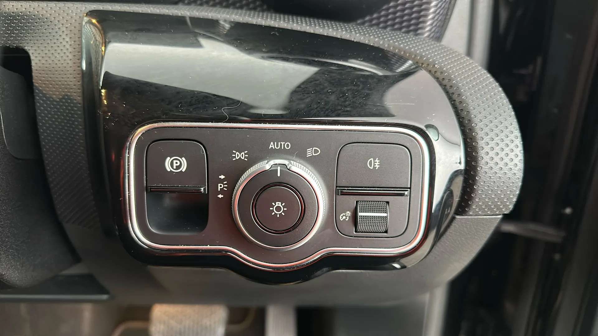 2019 MERCEDES-BENZ A CLASS 2019 MERCEDES-BENZ A CLASS