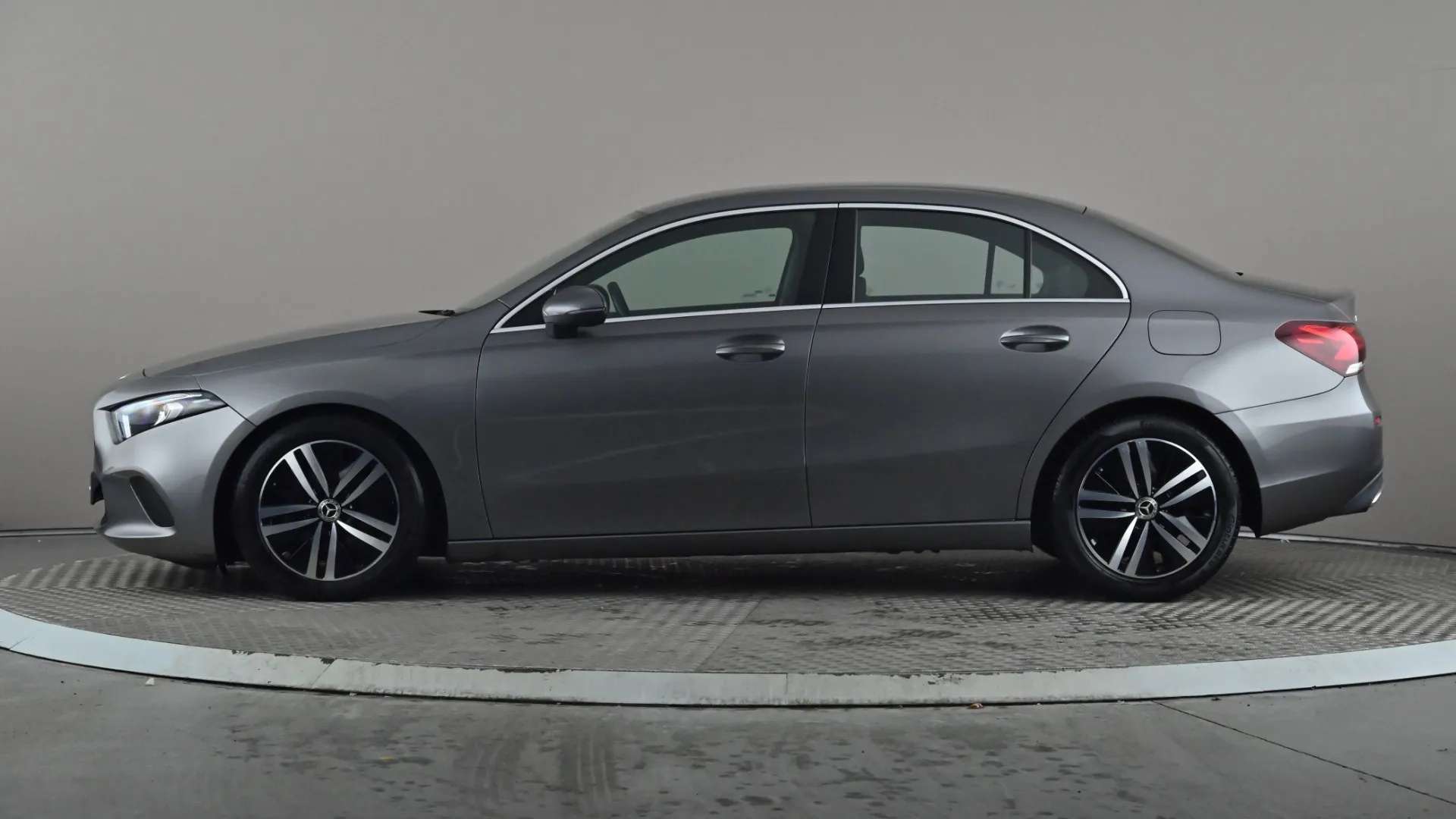 2021 MERCEDES-BENZ A CLASS 2021 MERCEDES-BENZ A CLASS