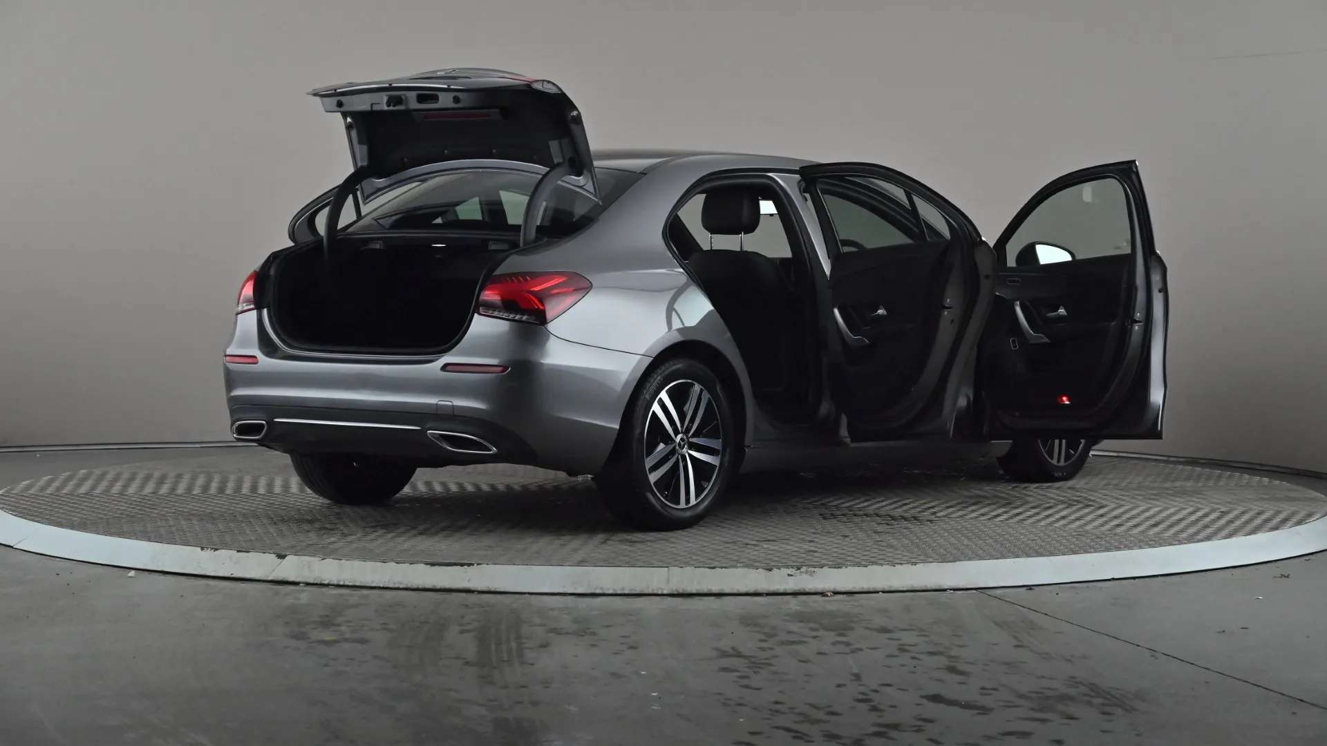 2021 MERCEDES-BENZ A CLASS 2021 MERCEDES-BENZ A CLASS