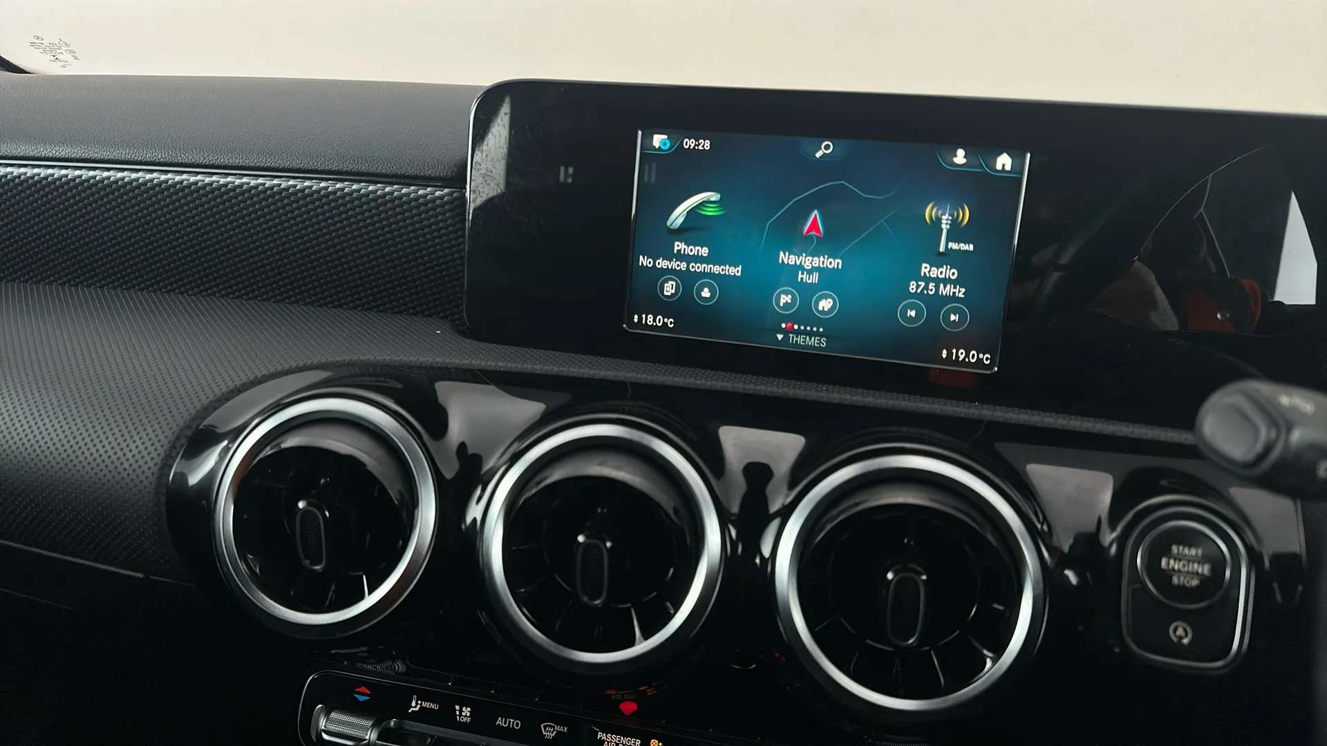 2021 MERCEDES-BENZ A CLASS 2021 MERCEDES-BENZ A CLASS