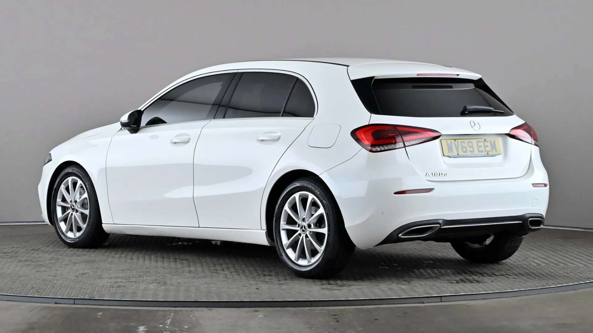 A 2019 MERCEDES-BENZ A CLASS A180d Sport Auto A 2019 MERCEDES-BENZ A CLASS A180d Sport Auto