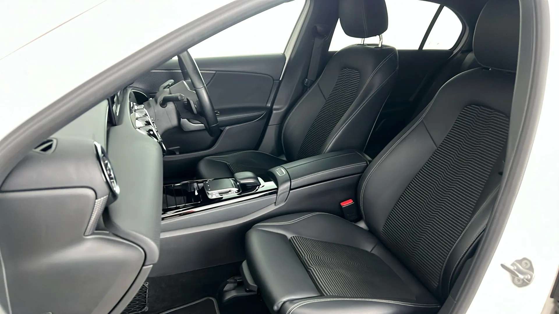 2019 MERCEDES-BENZ A CLASS 2019 MERCEDES-BENZ A CLASS