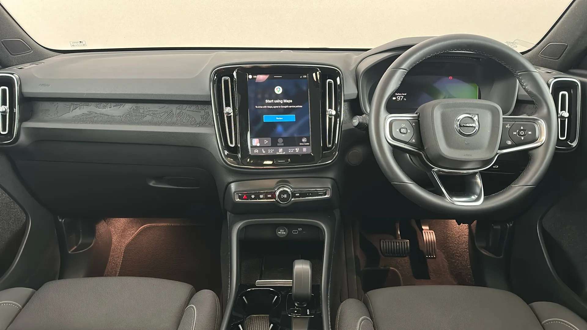 2024 VOLVO C40 2024 VOLVO C40