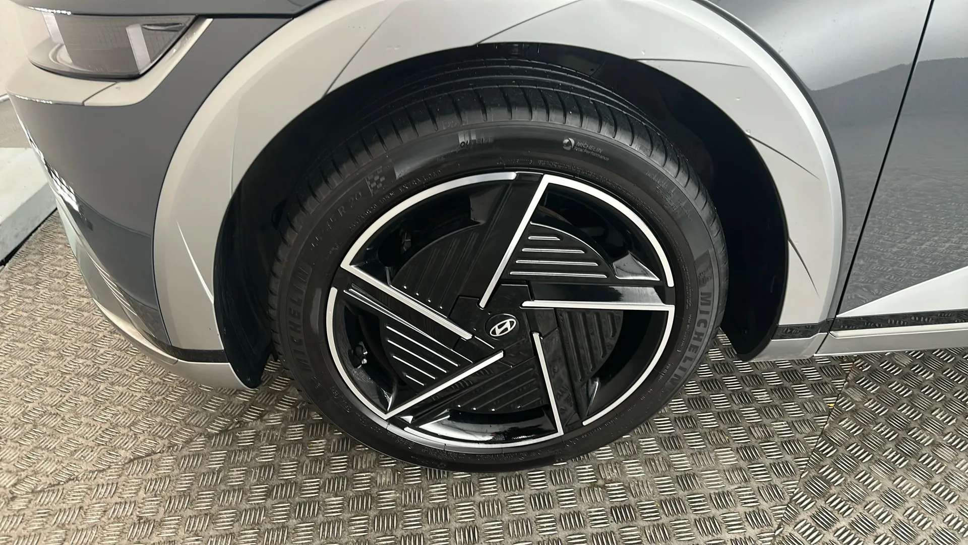 2024 HYUNDAI IONIQ 5 2024 HYUNDAI IONIQ 5