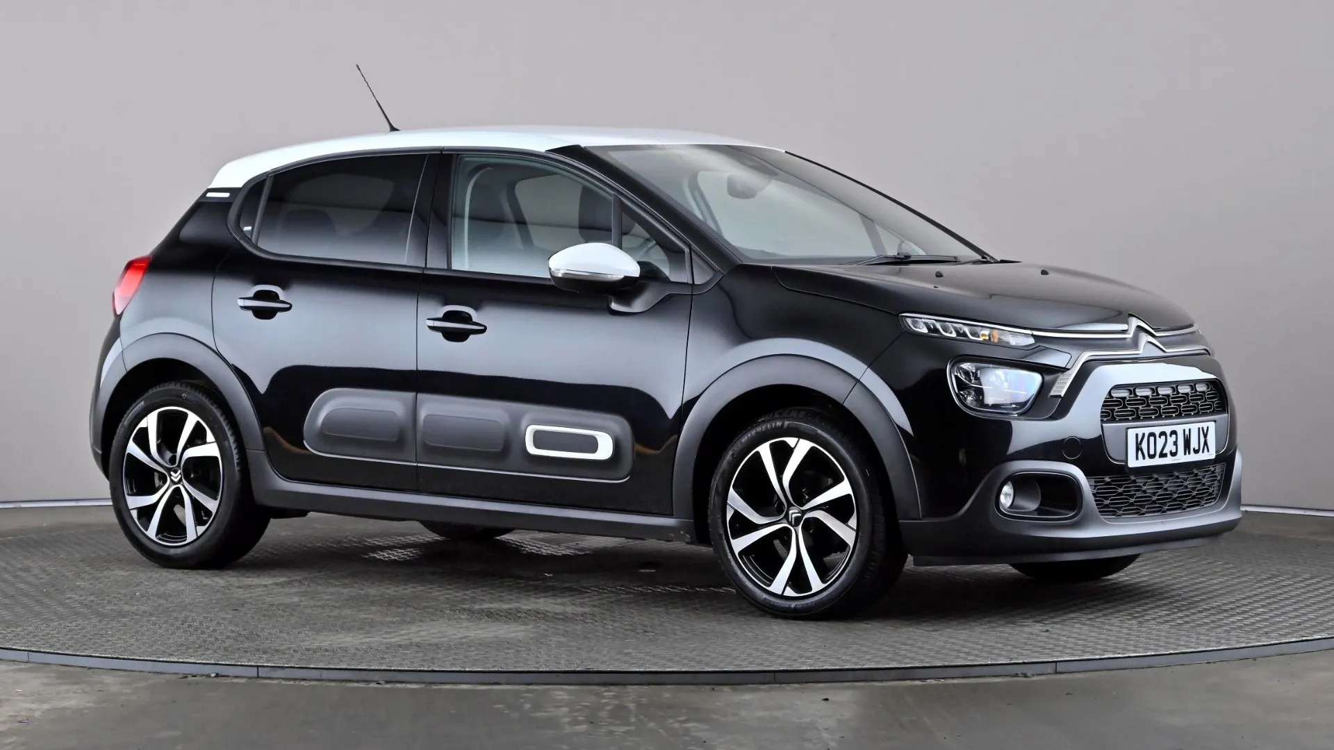 A 2023 CITROEN C3 1.2 PureTech 110 Shine Plus A 2023 CITROEN C3 1.2 PureTech 110 Shine Plus