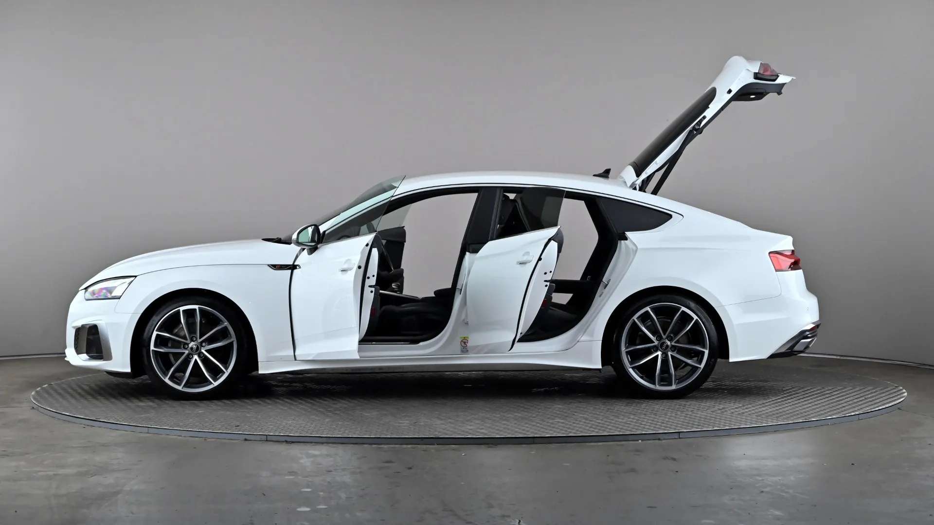 2022 AUDI A5 2022 AUDI A5