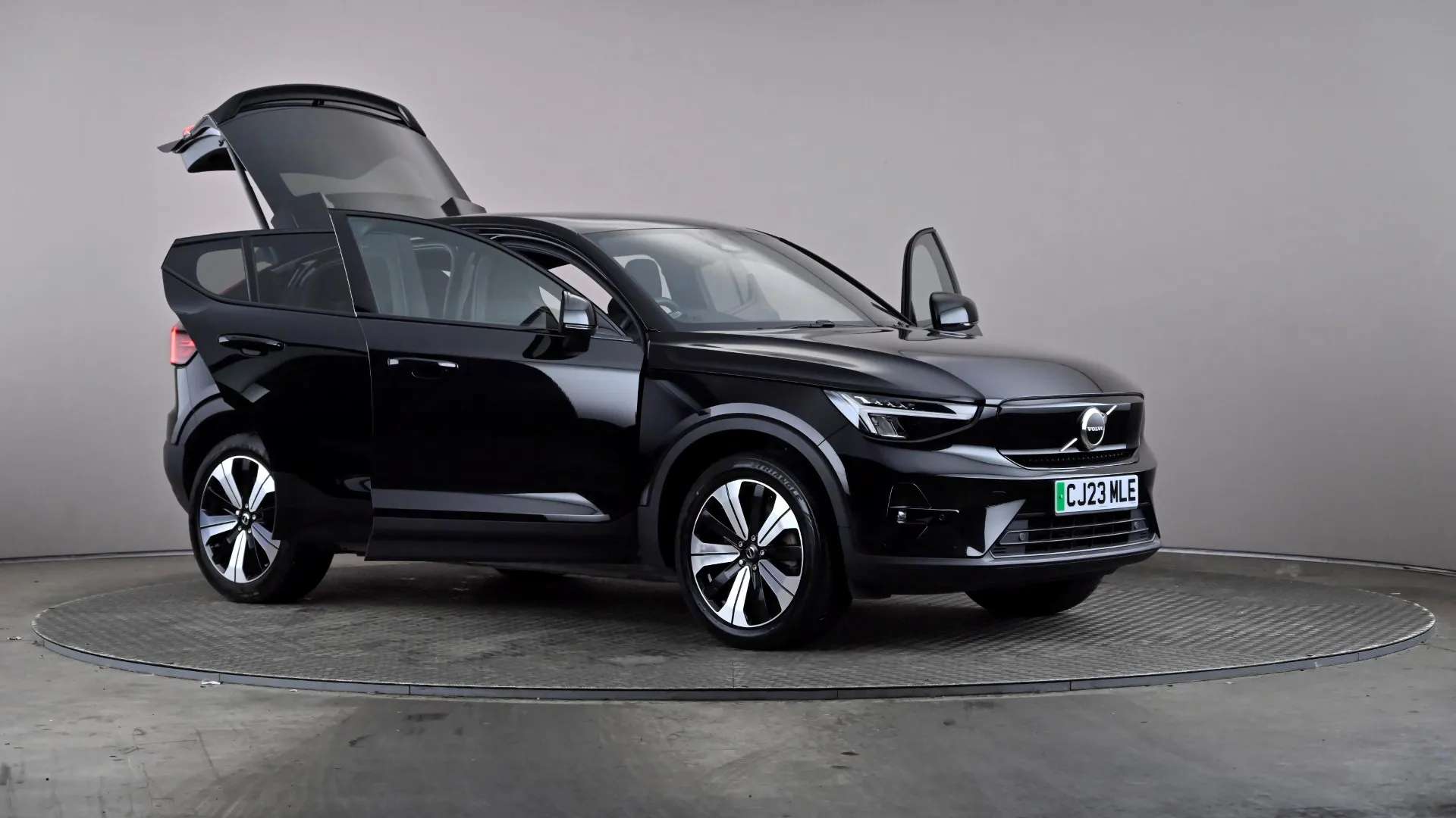 2023 VOLVO C40 2023 VOLVO C40