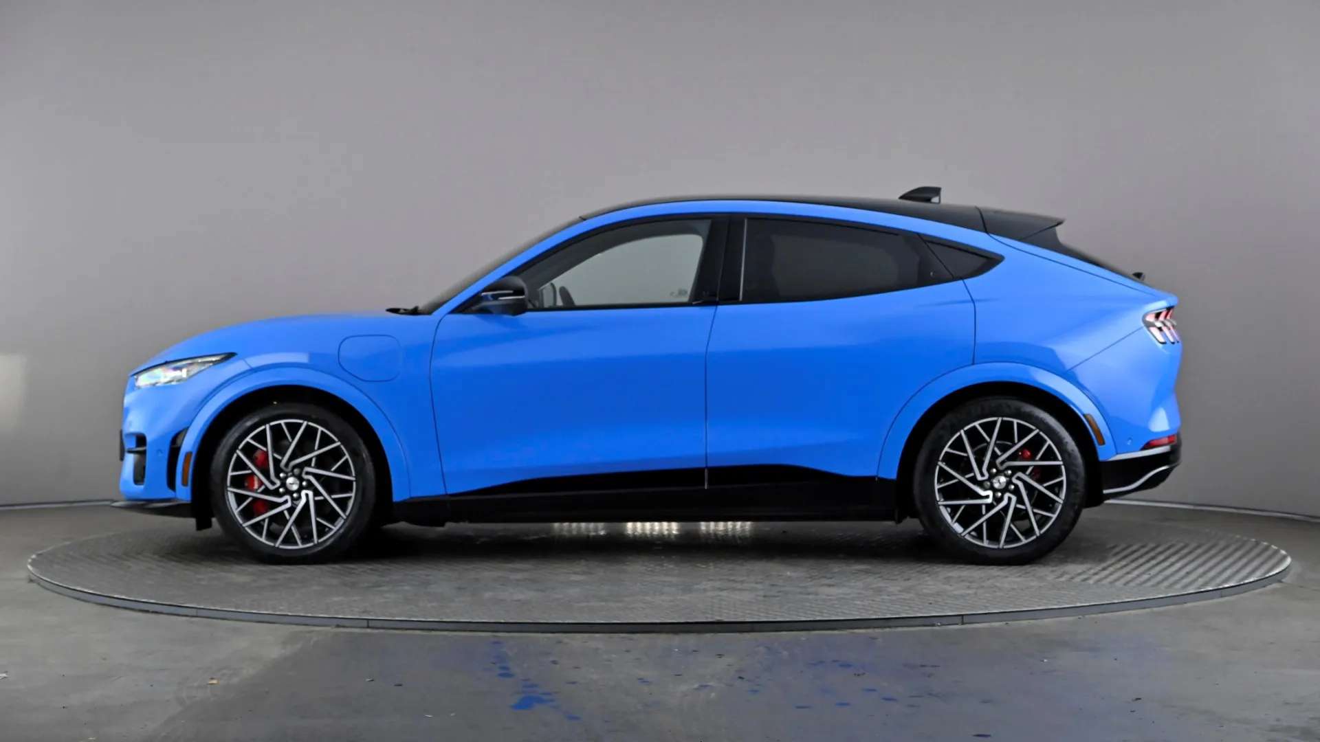 A 2022 FORD MUSTANG MACH-E 358kW GT 88kWh AWD Auto A 2022 FORD MUSTANG MACH-E 358kW GT 88kWh AWD Auto