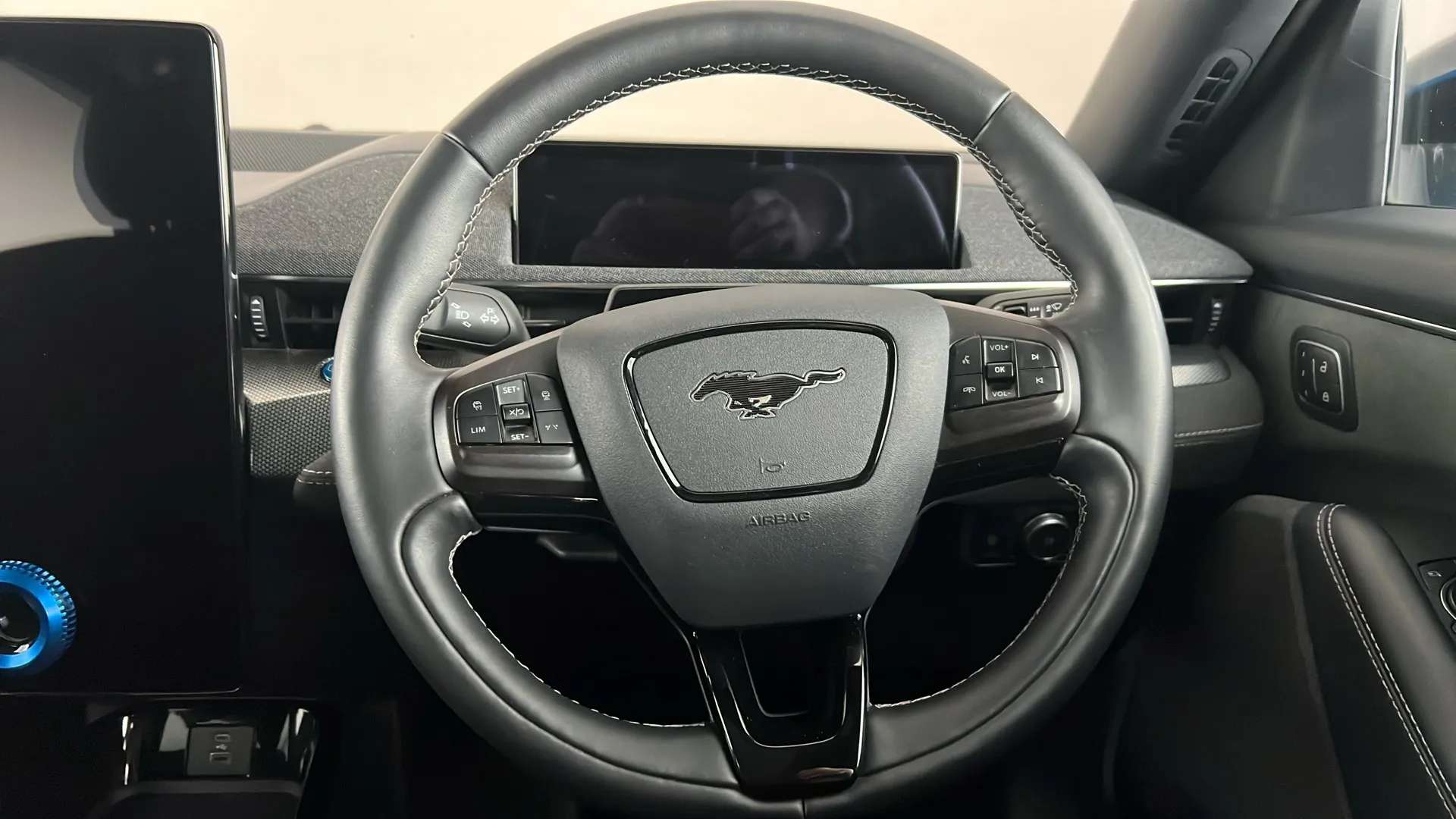 2022 FORD MUSTANG MACH-E 2022 FORD MUSTANG MACH-E