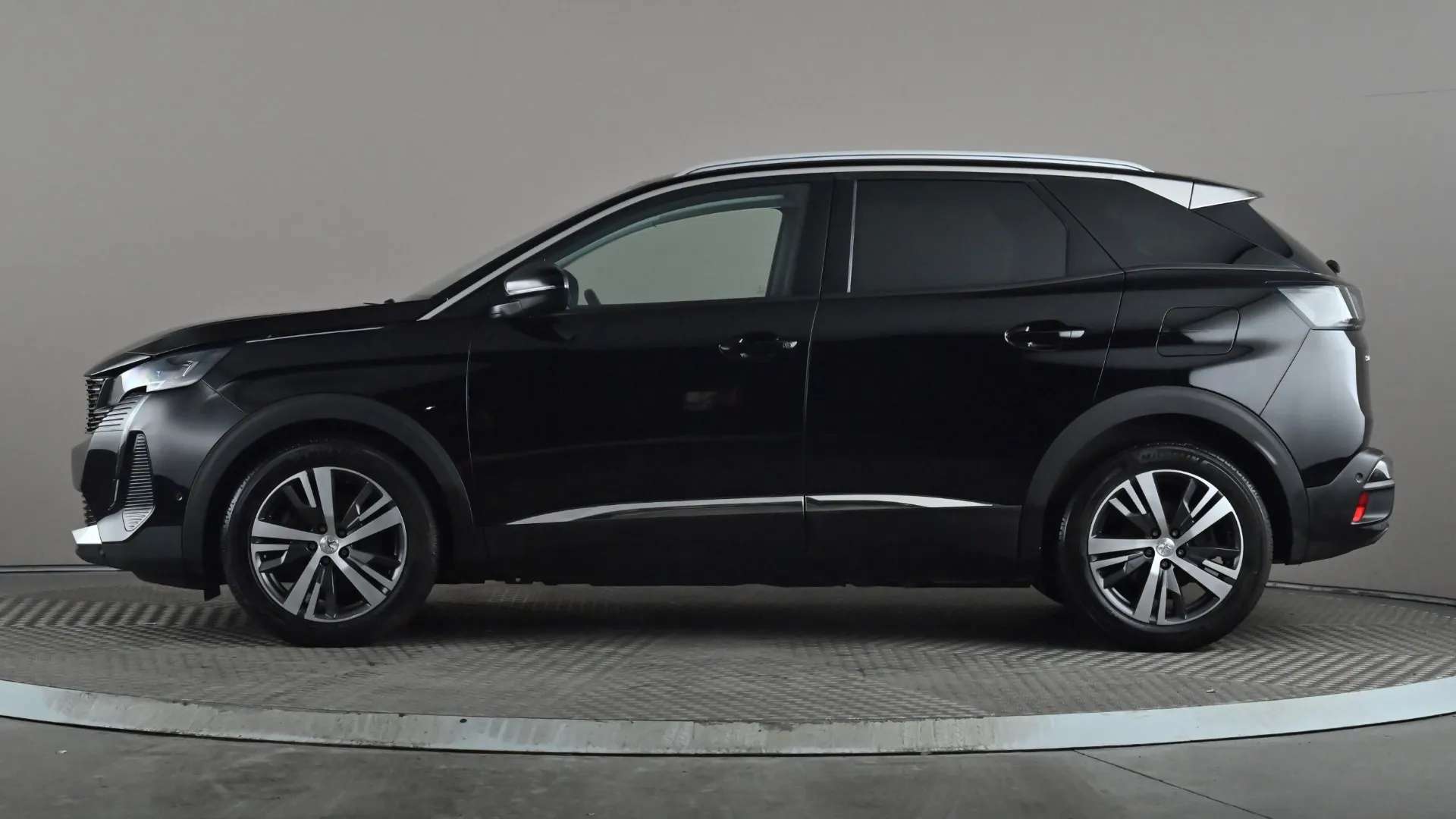 A 2022 PEUGEOT 3008 1.6 Hybrid 225 Allure Premium e-EAT8 A 2022 PEUGEOT 3008 1.6 Hybrid 225 Allure Premium e-EAT8
