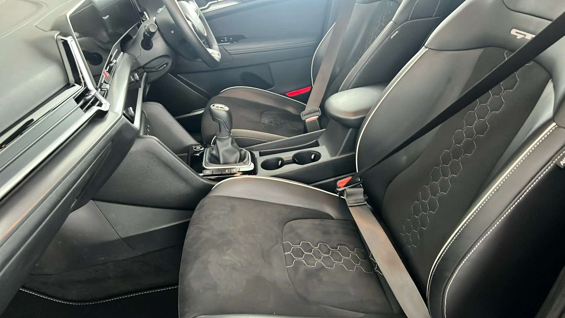 2025 KIA SPORTAGE 2025 KIA SPORTAGE