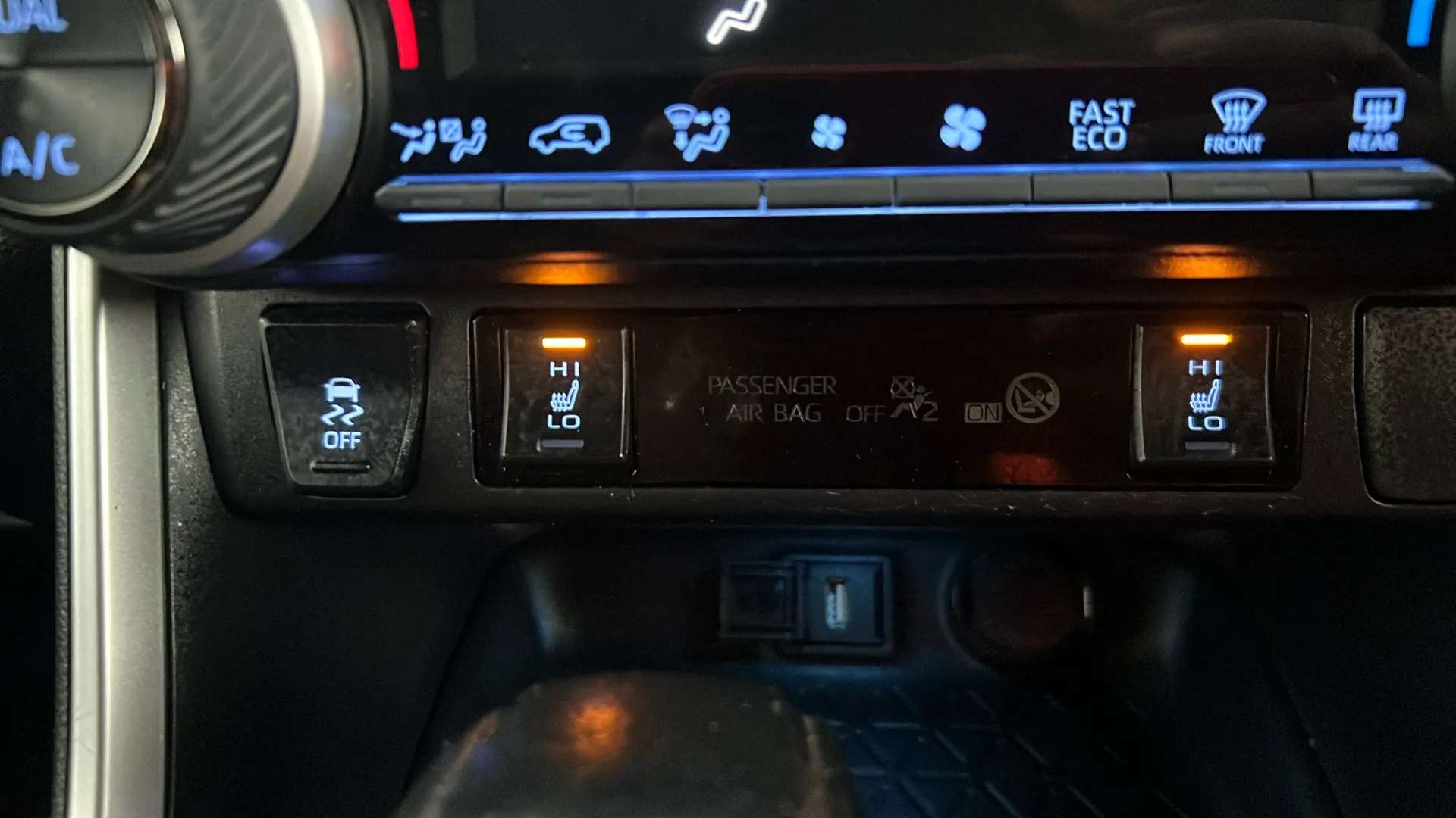 2020 TOYOTA RAV4 2020 TOYOTA RAV4