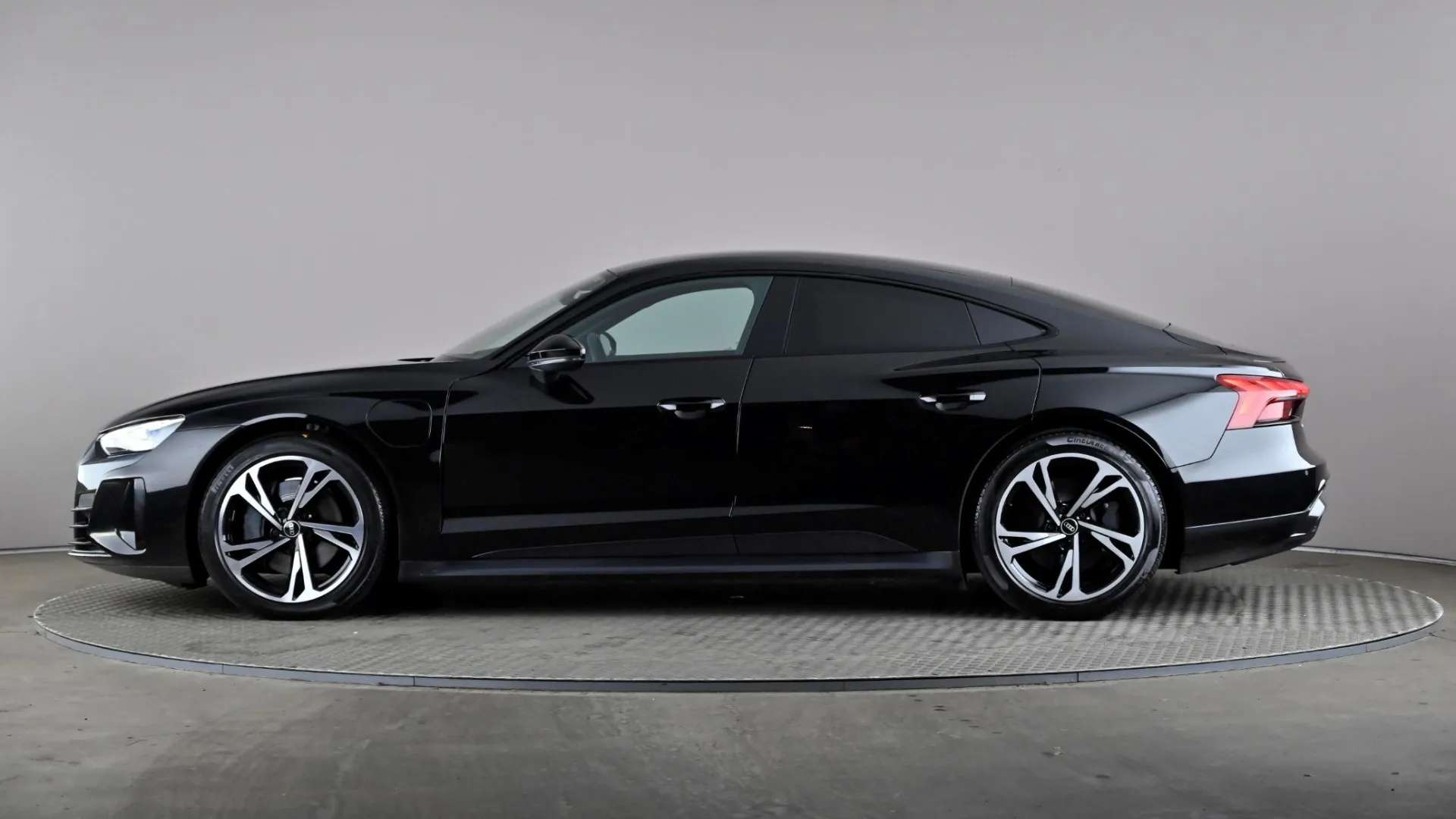 2023 AUDI E-TRON GT 2023 AUDI E-TRON GT