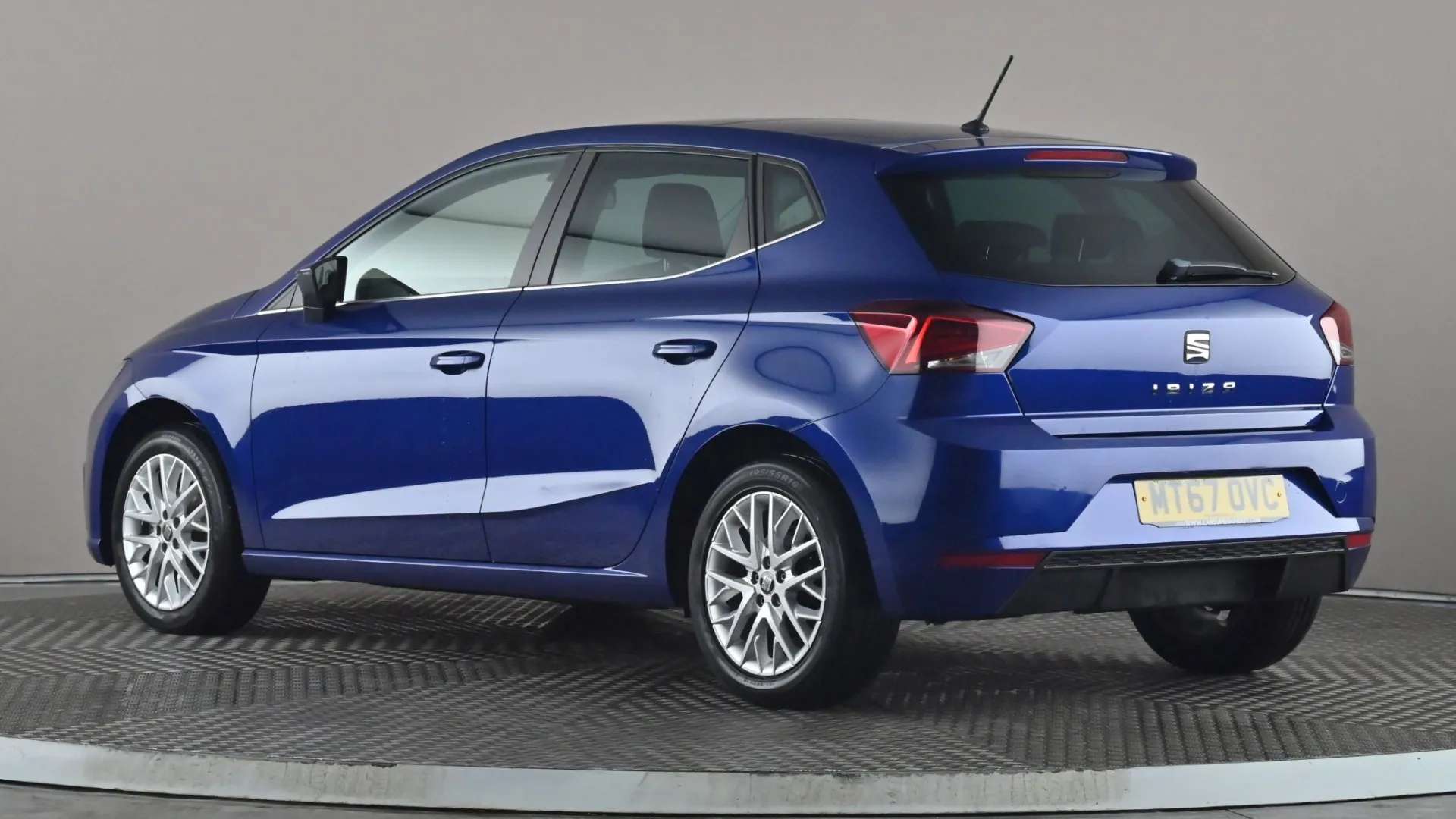 A 2017 SEAT IBIZA 1.0 TSI 95 SE Design A 2017 SEAT IBIZA 1.0 TSI 95 SE Design