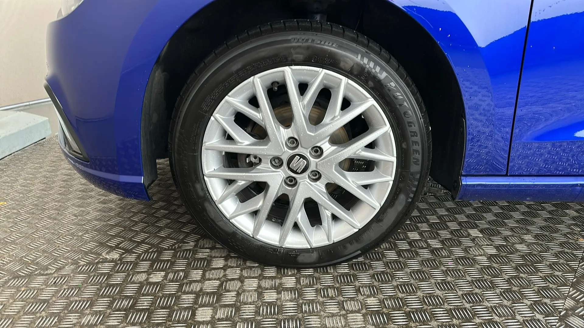 2017 SEAT IBIZA 2017 SEAT IBIZA