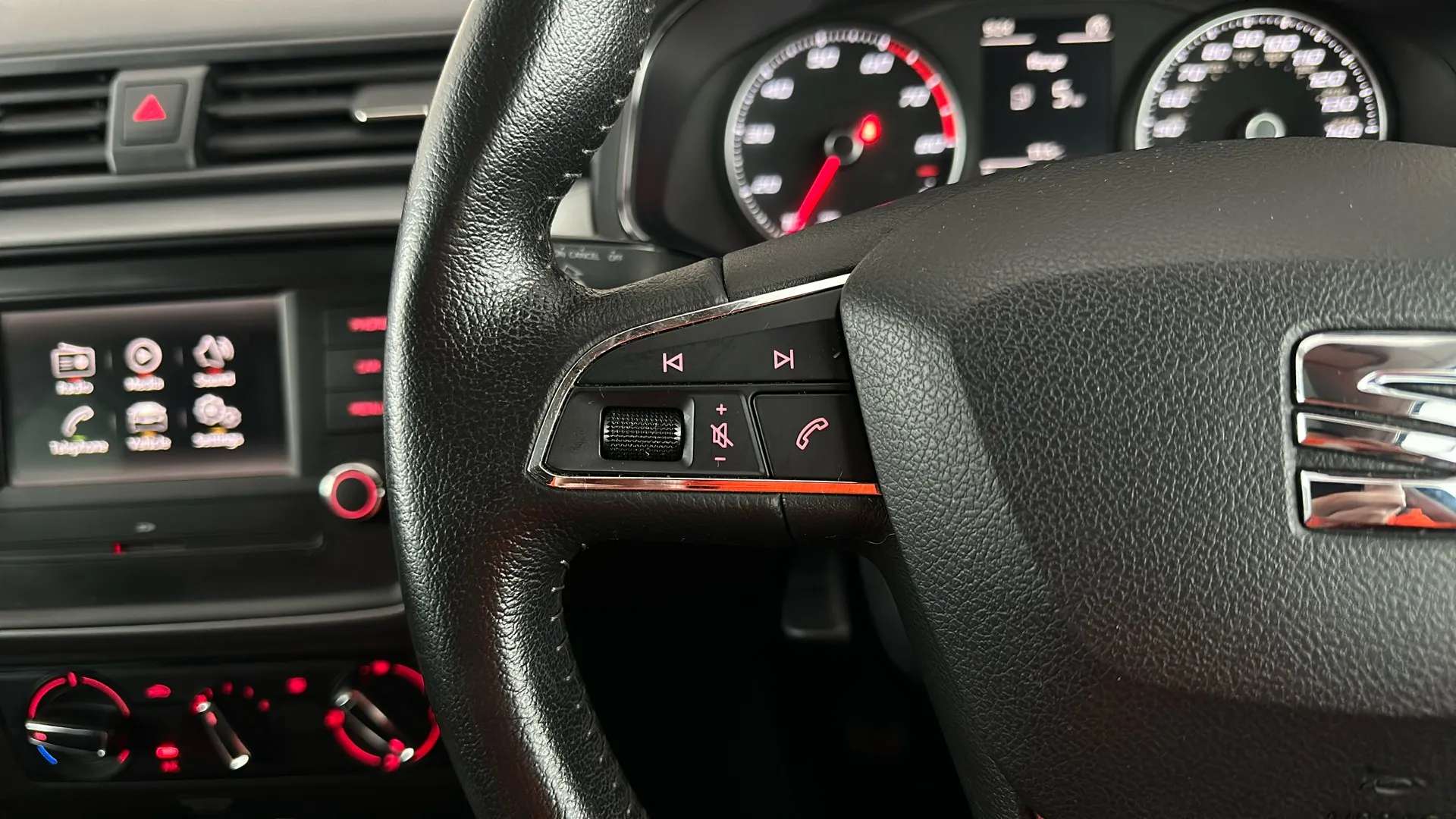 2017 SEAT IBIZA 2017 SEAT IBIZA