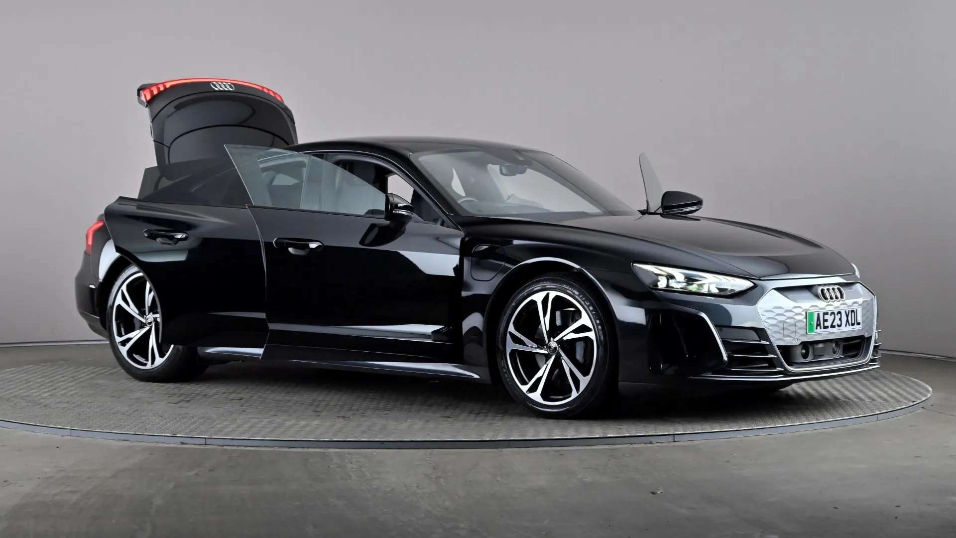 2023 AUDI E-TRON GT 2023 AUDI E-TRON GT