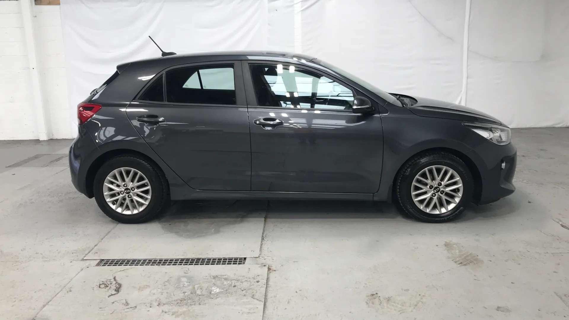 2018 KIA RIO 2018 KIA RIO