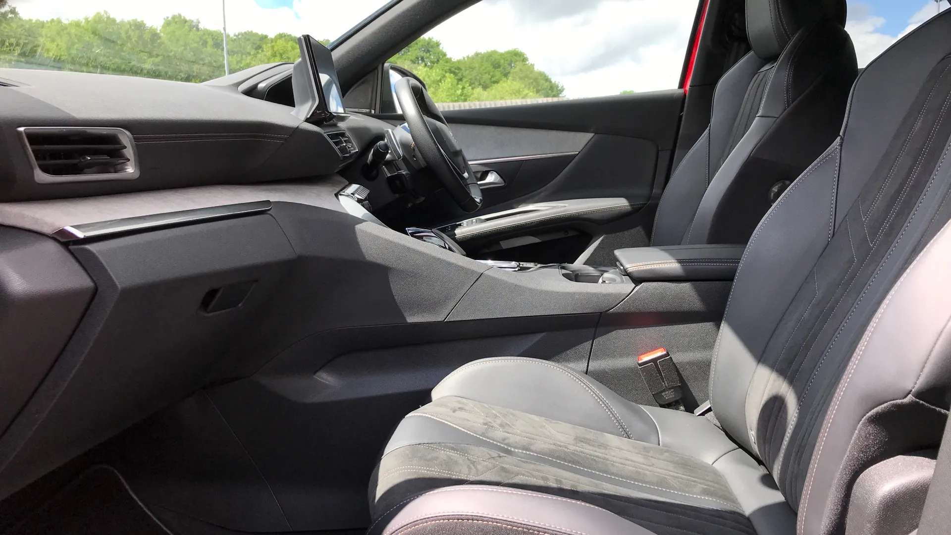 2022 PEUGEOT 3008 2022 PEUGEOT 3008