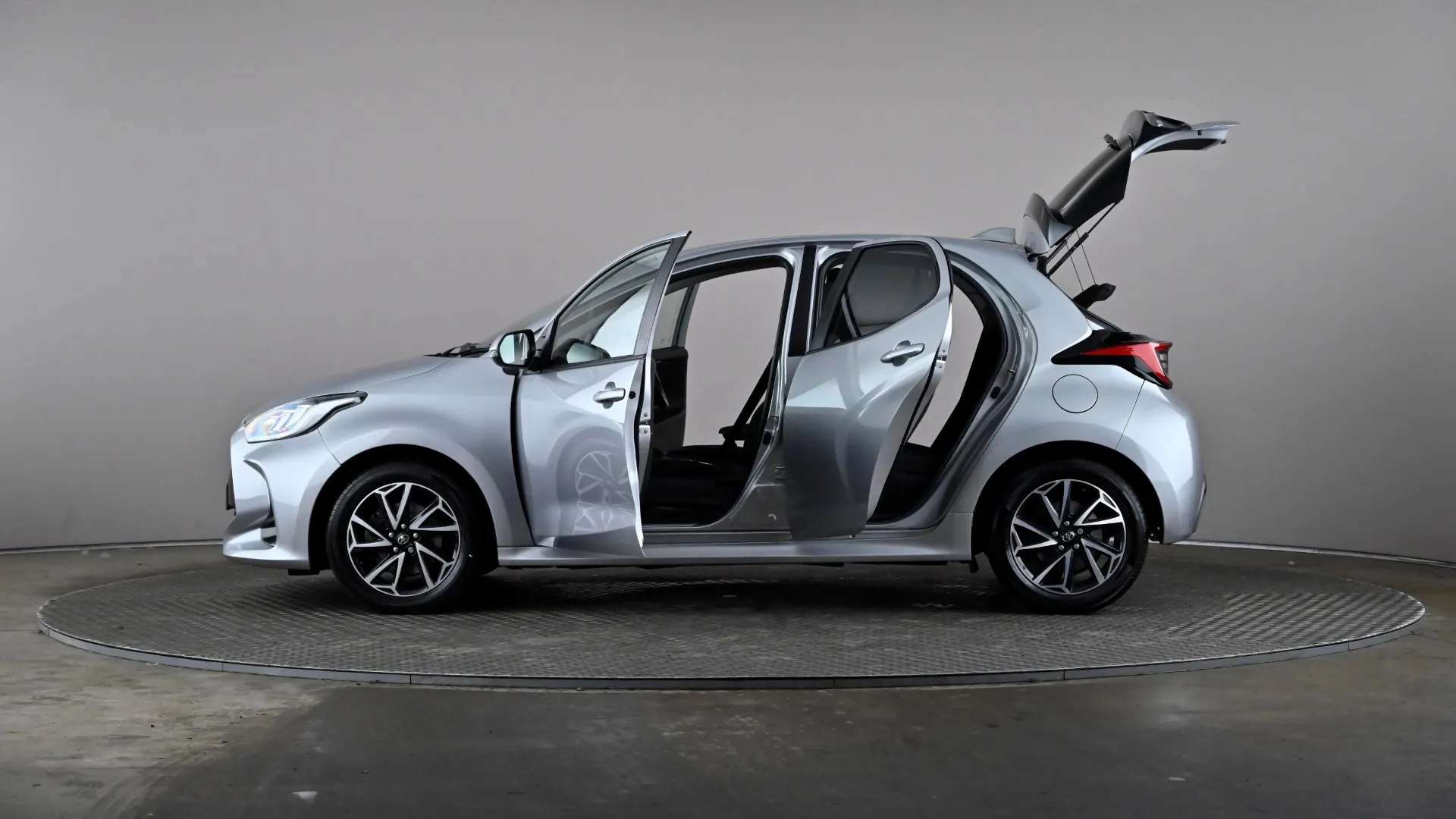 2023 TOYOTA YARIS 2023 TOYOTA YARIS