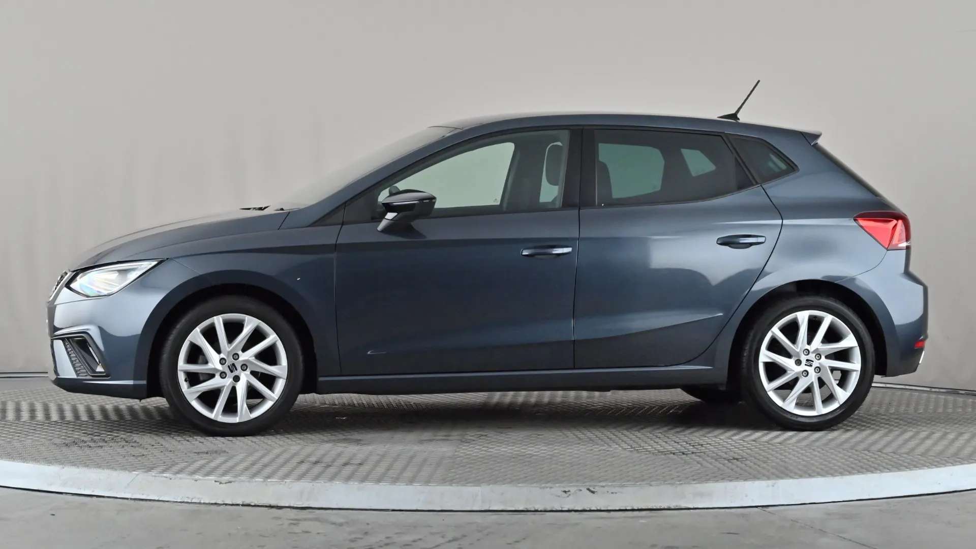 A 2023 SEAT IBIZA 1.0 TSI 95 FR A 2023 SEAT IBIZA 1.0 TSI 95 FR
