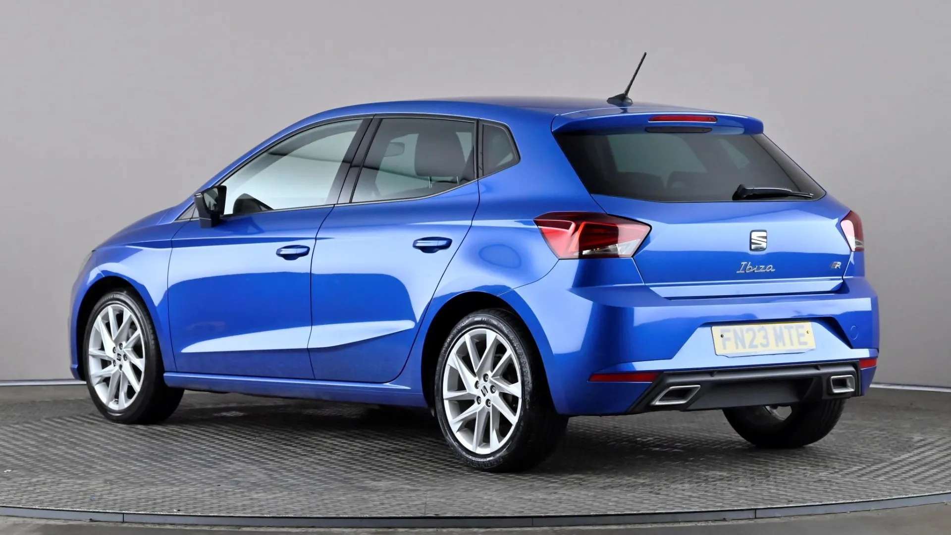 A 2023 SEAT IBIZA 1.0 TSI 95 FR A 2023 SEAT IBIZA 1.0 TSI 95 FR