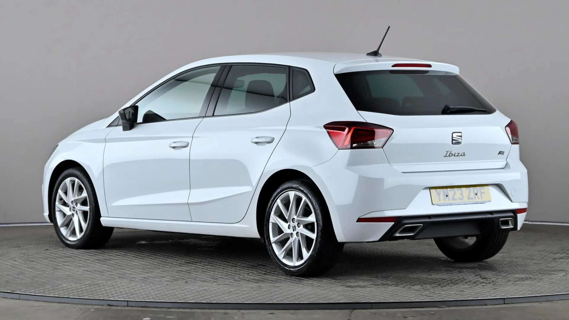 A 2023 SEAT IBIZA 1.0 TSI 95 FR A 2023 SEAT IBIZA 1.0 TSI 95 FR